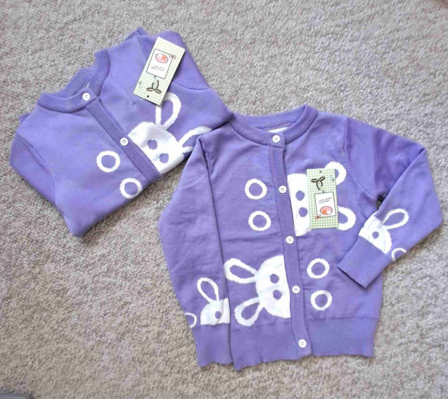 Chaleco morado infantil con conejos talla 4 y 6