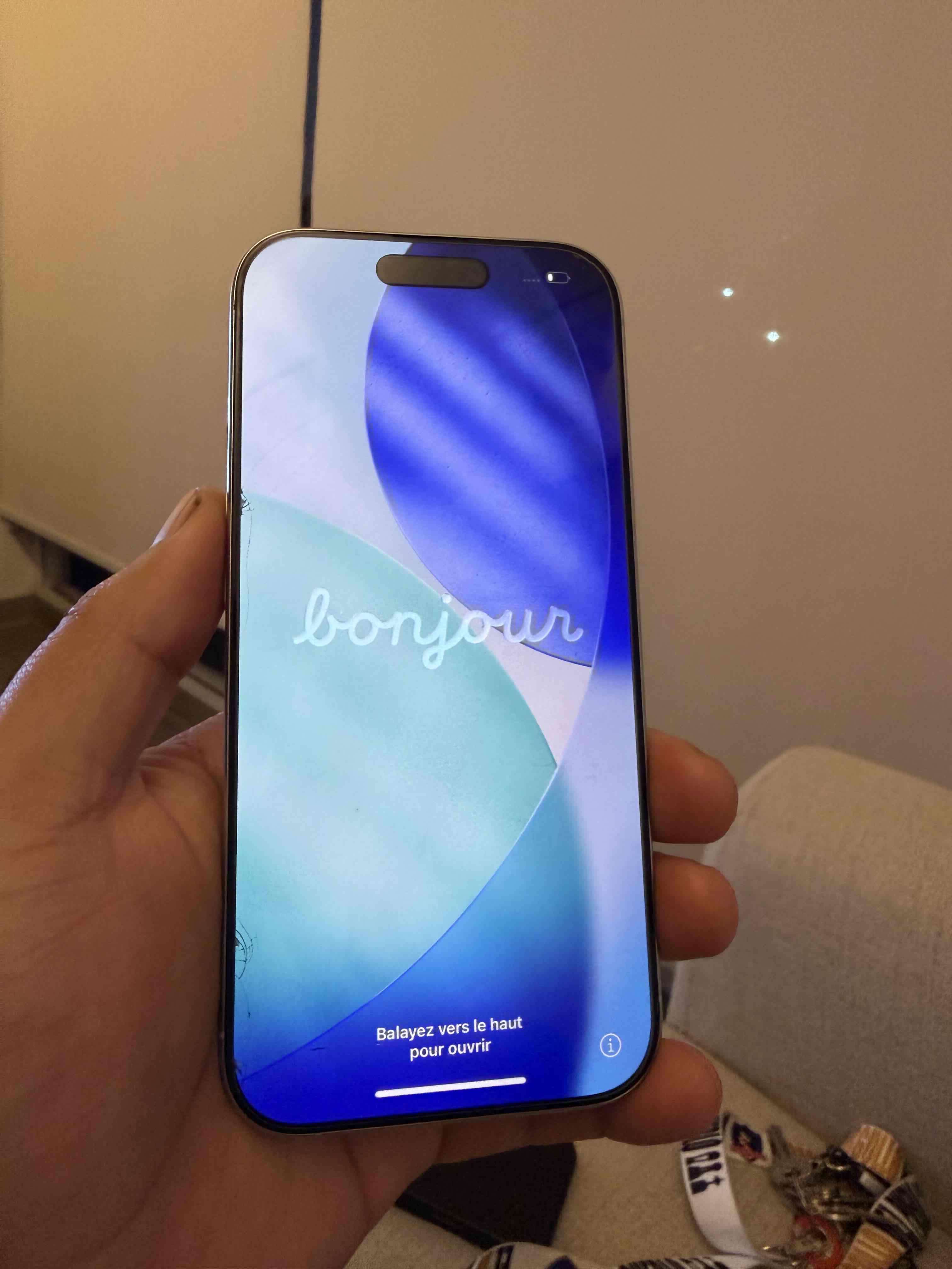 iPhone 16pro 128gb - miniatura 1