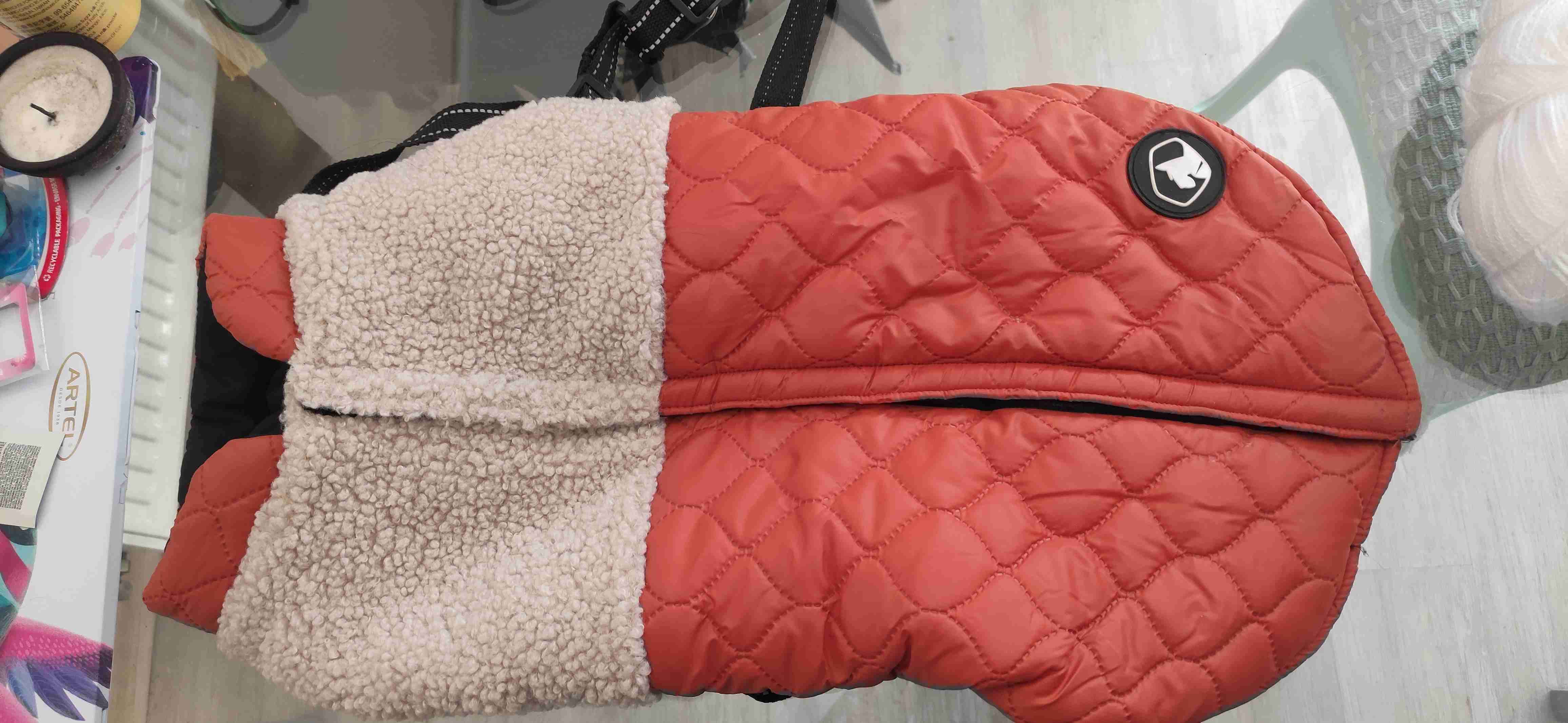 Abrigo para perro rojo acolchado