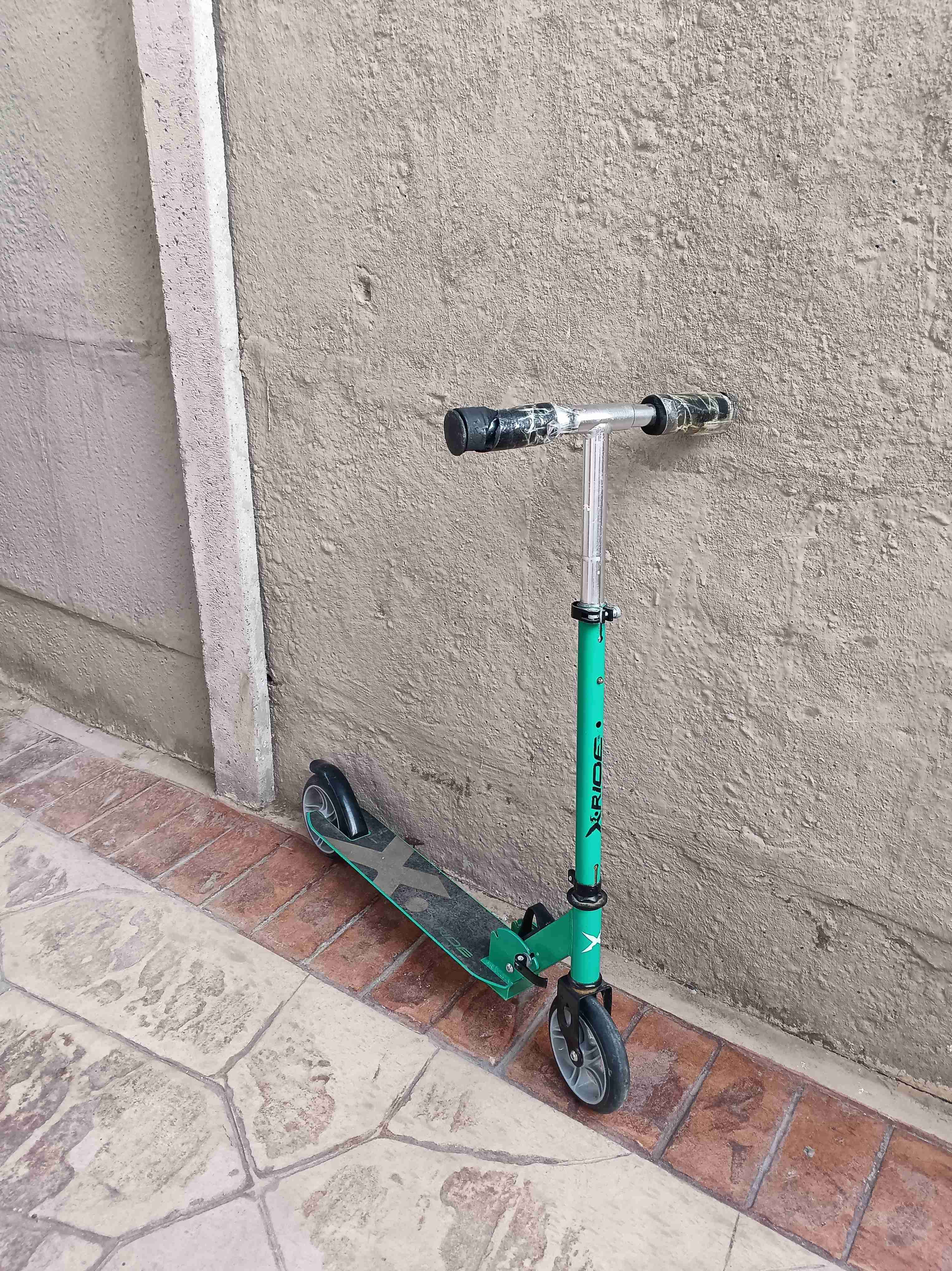 Bicicleta para niño con diseño moto - miniatura 3