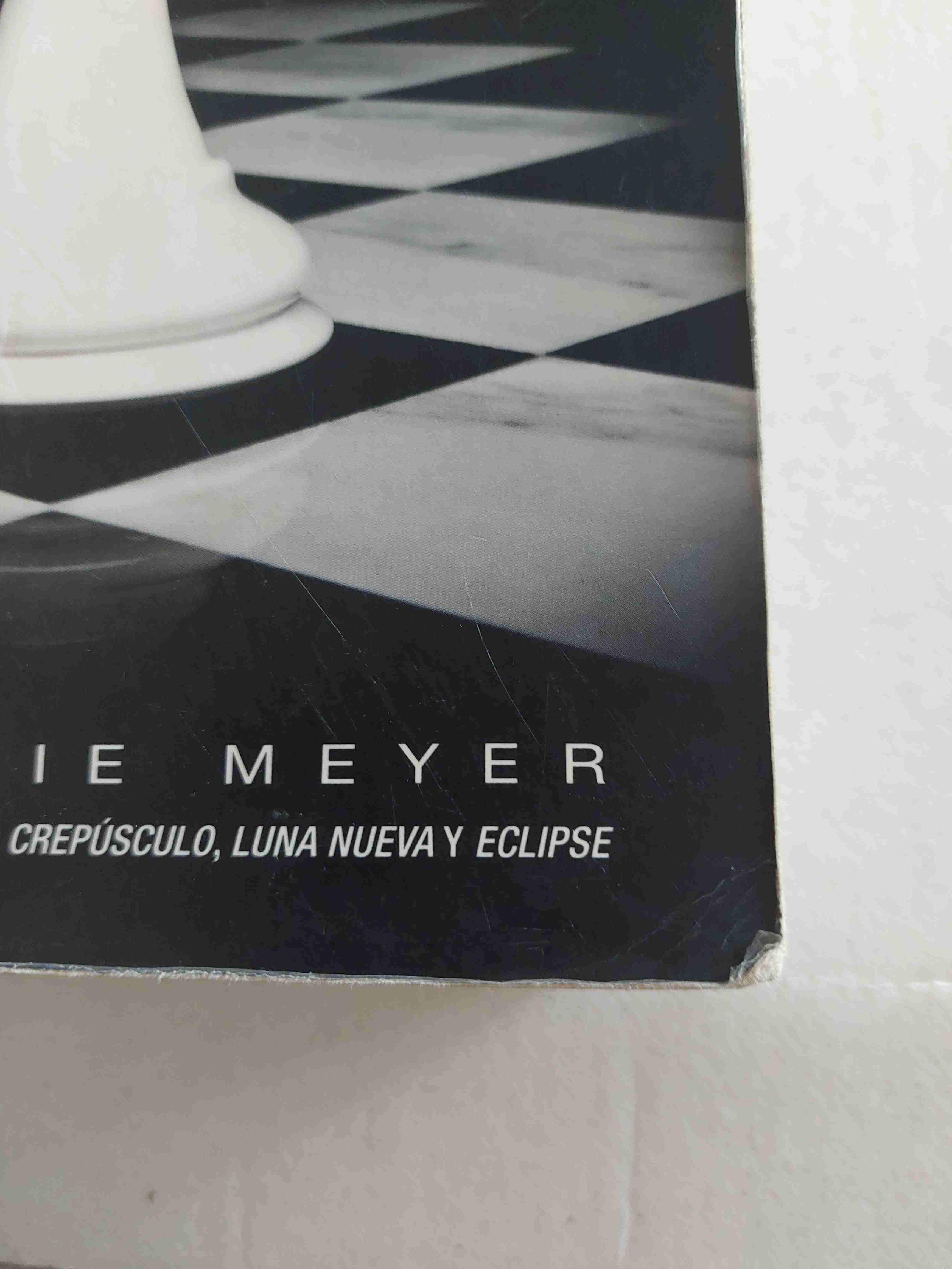 Libro Amanecer de Stephenie Meyer - miniatura 5
