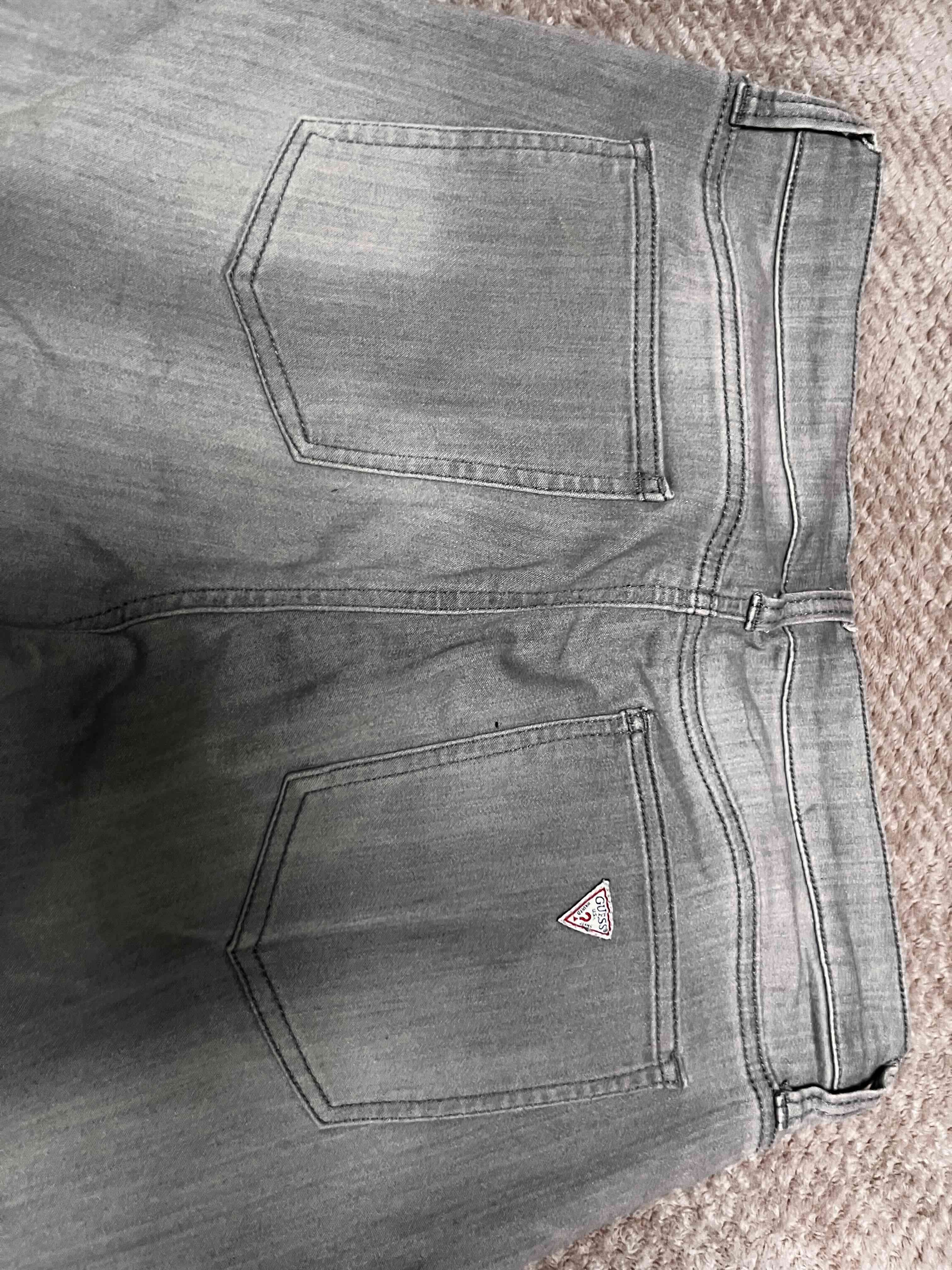 Jeans grises Guess - miniatura 2