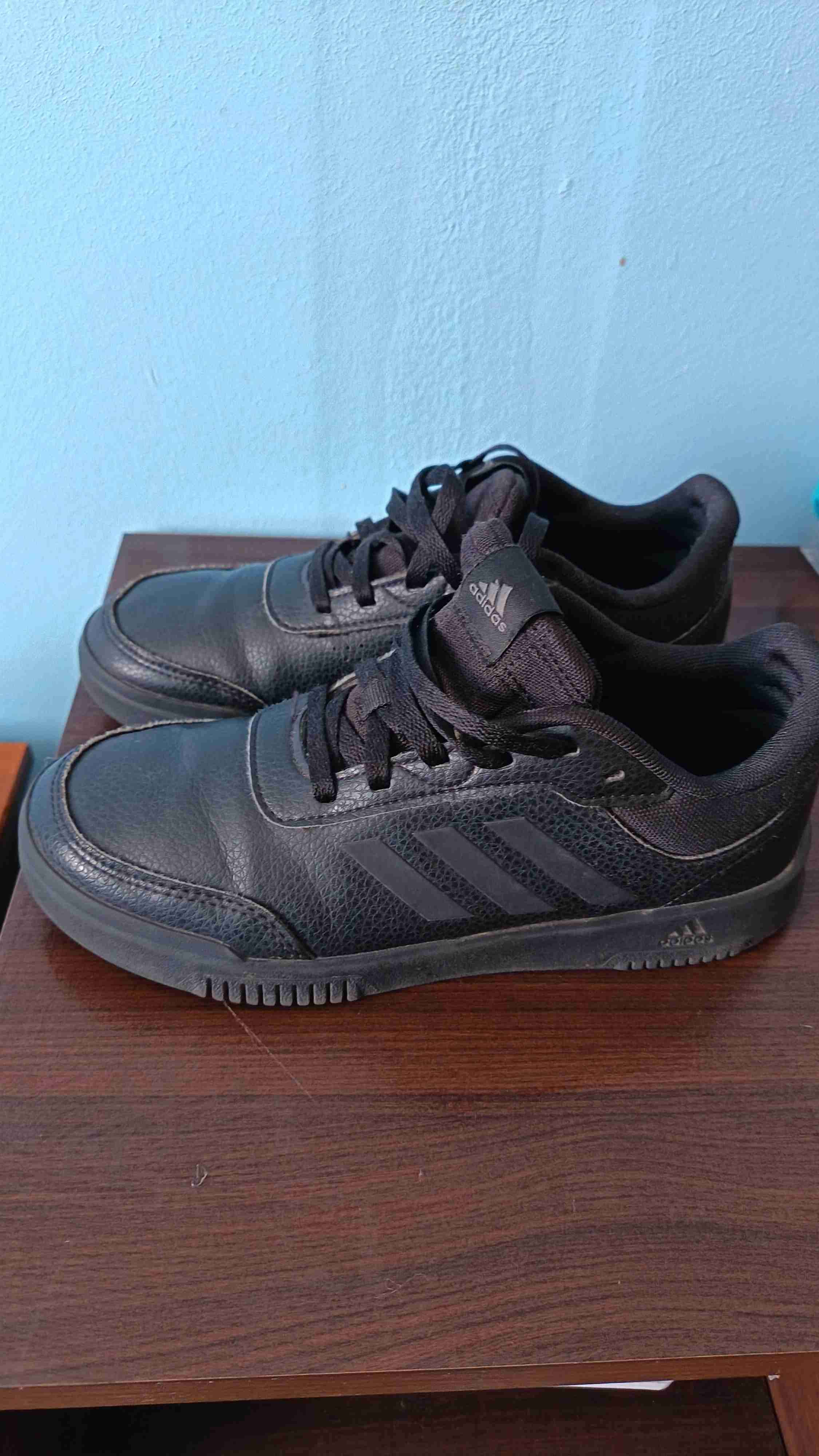 Zapatillas negras deportivas - miniatura 2