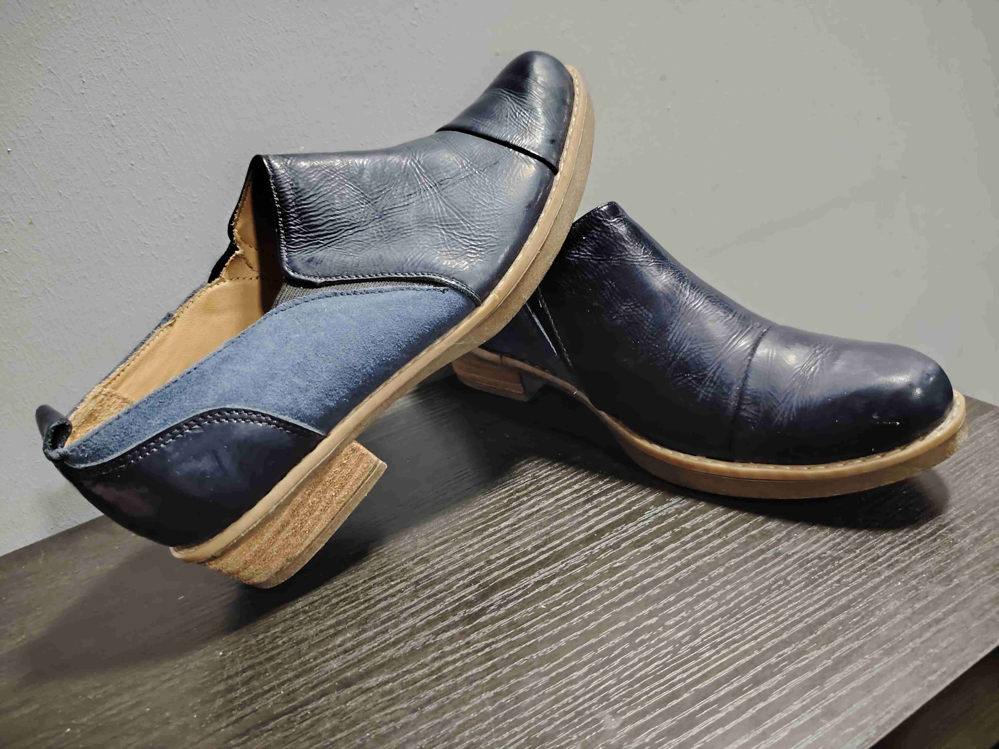 Zapatos de cuero azul oscuro - miniatura 1