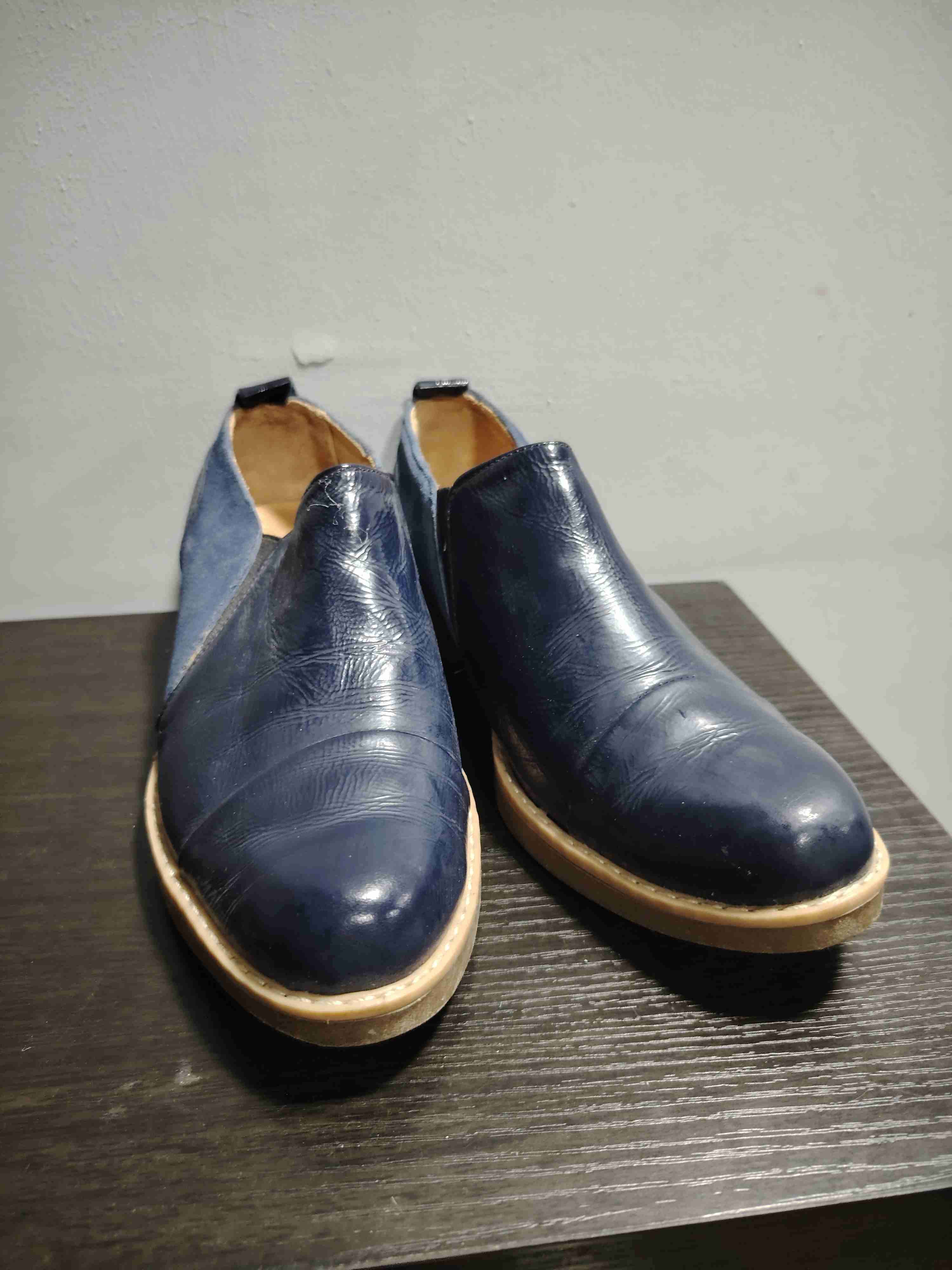 Zapatos de cuero azul oscuro - miniatura 2