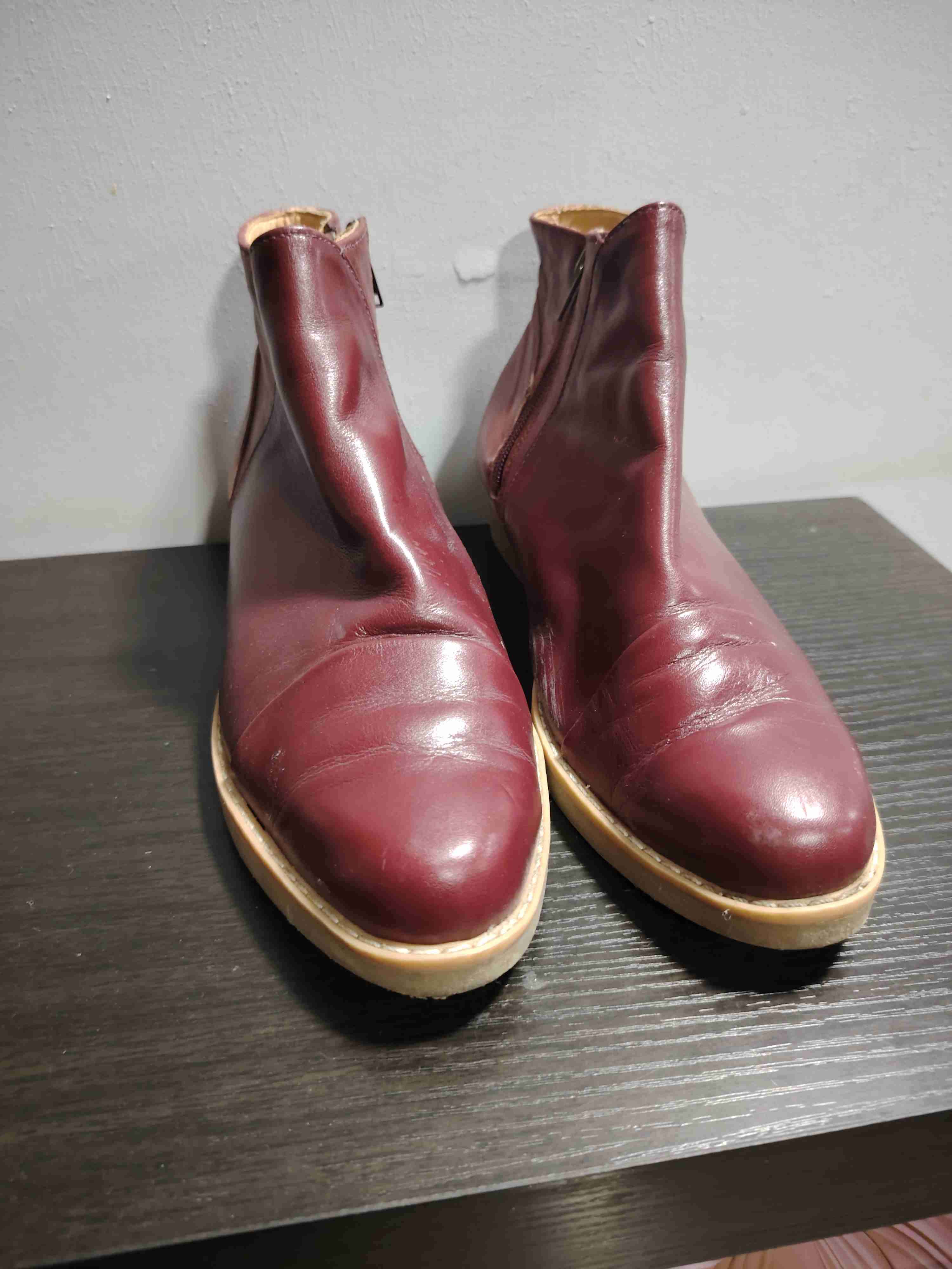 Botines de cuero burdeos