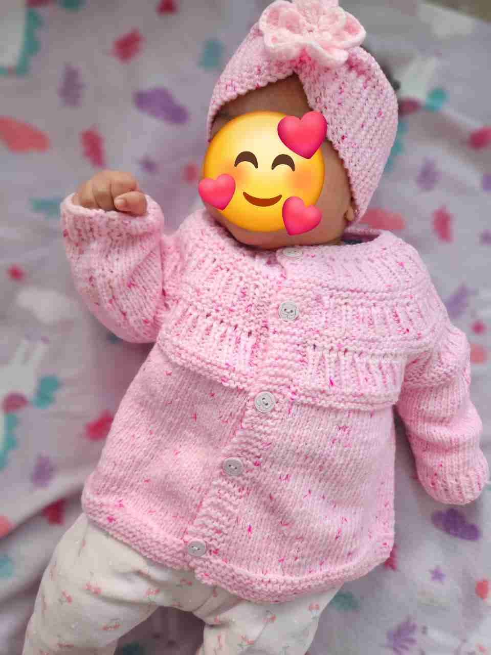 Chalecos  de bebé tejidos a mano - miniatura 5