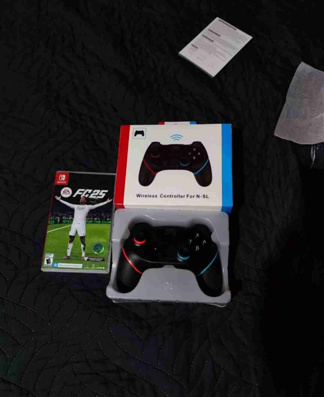 Consola Nintendo Switch con juego FC 25 - miniatura 3