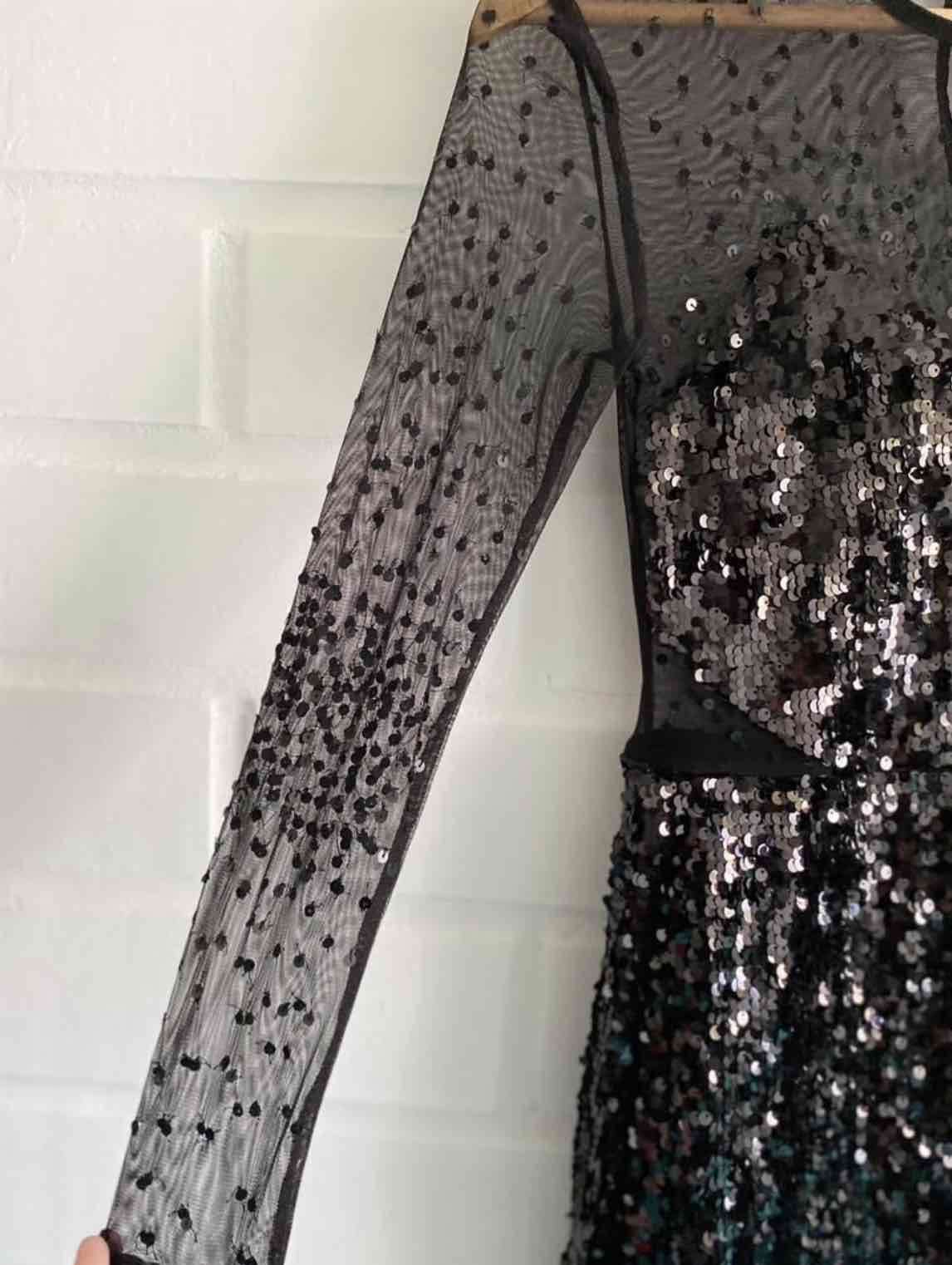 Vestido de lentejuelas negro - miniatura 2
