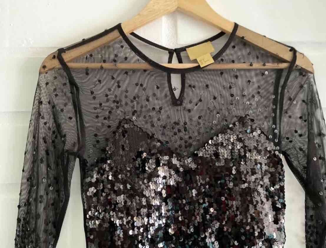 Vestido de lentejuelas negro - miniatura 6