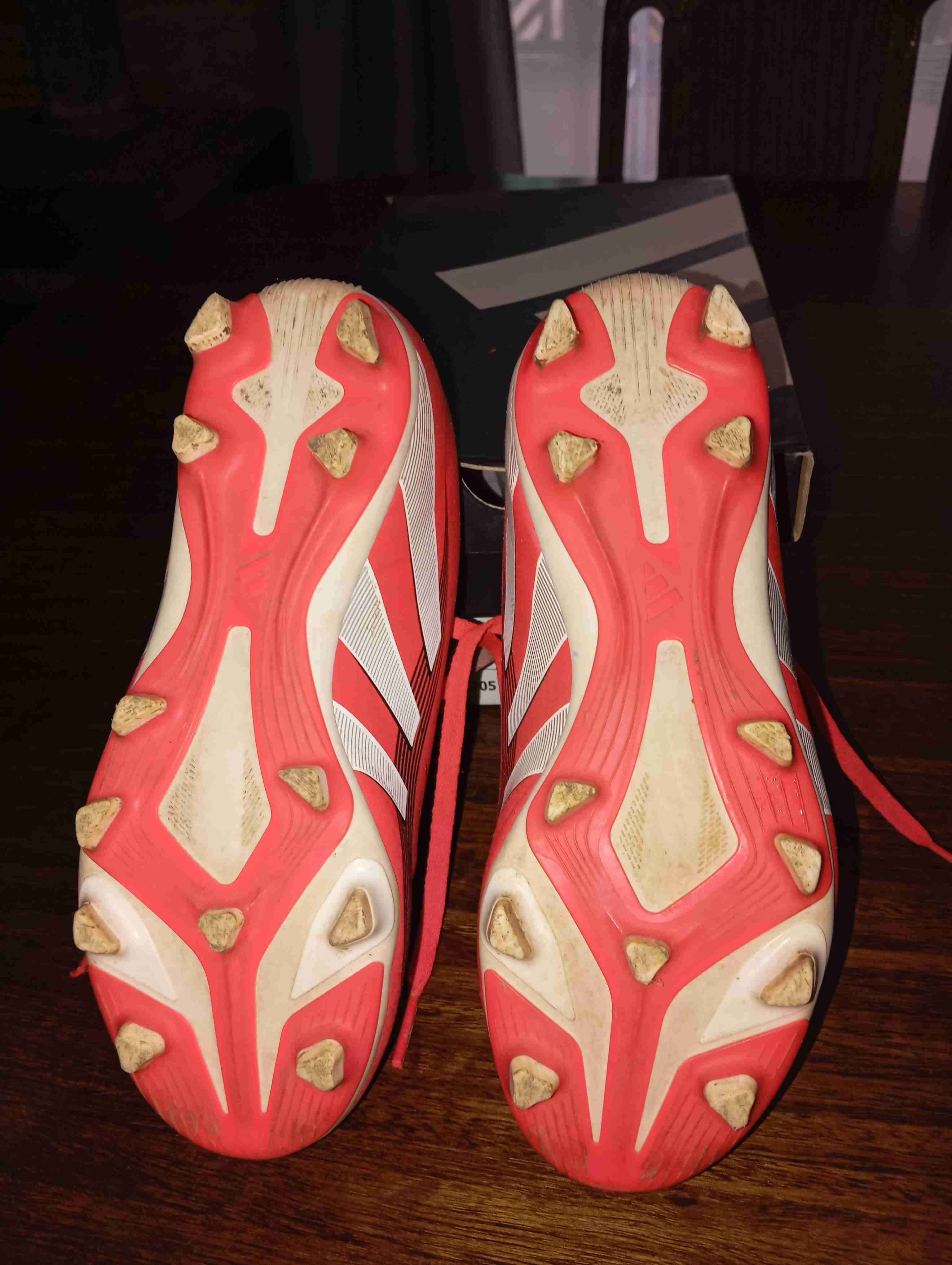 Zapatillas de fútbol rojas para niño - miniatura 3