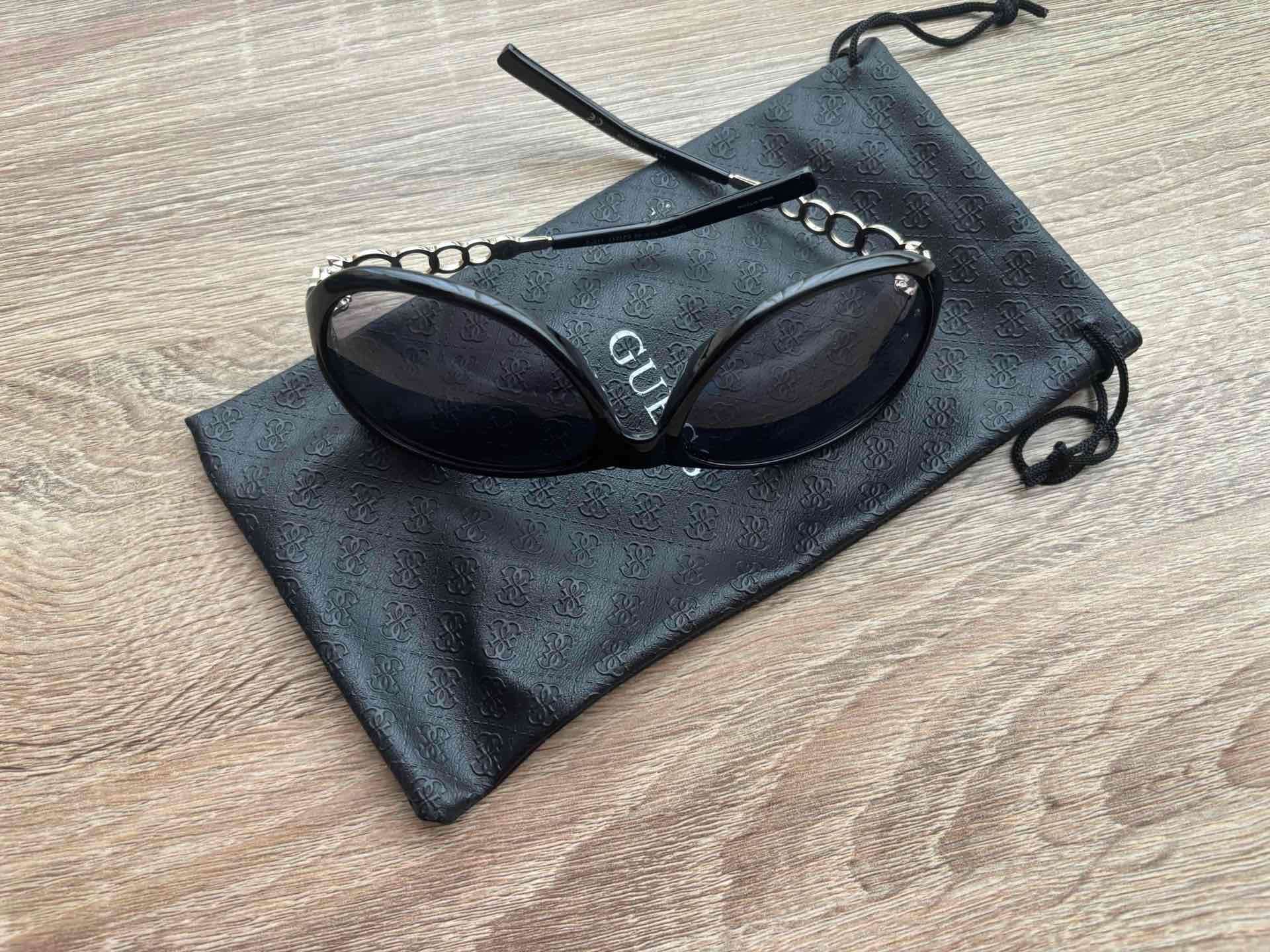 Gafas de sol Guess negras - miniatura 3