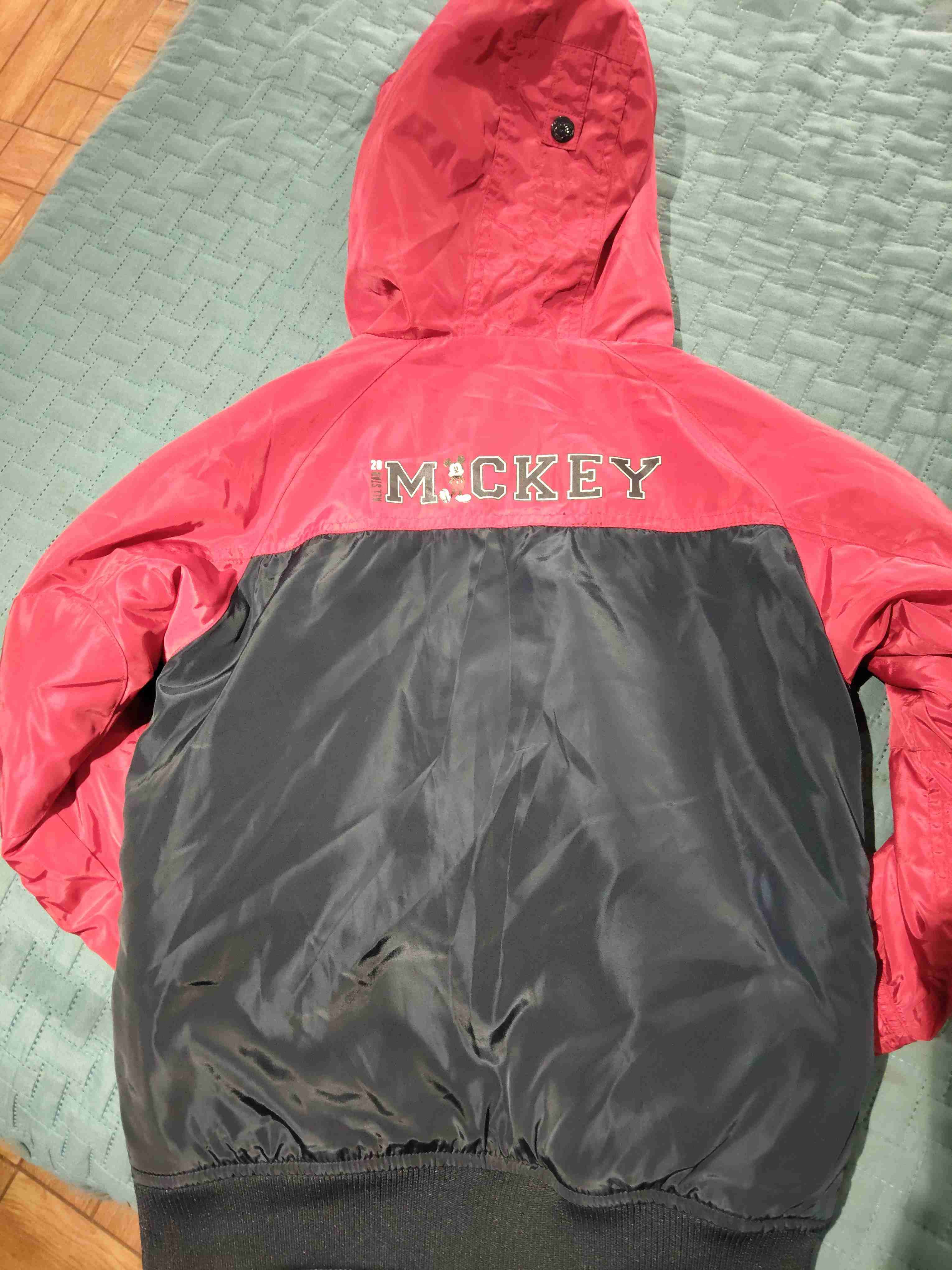 Chaqueta impermeable rojo y negro - miniatura 3