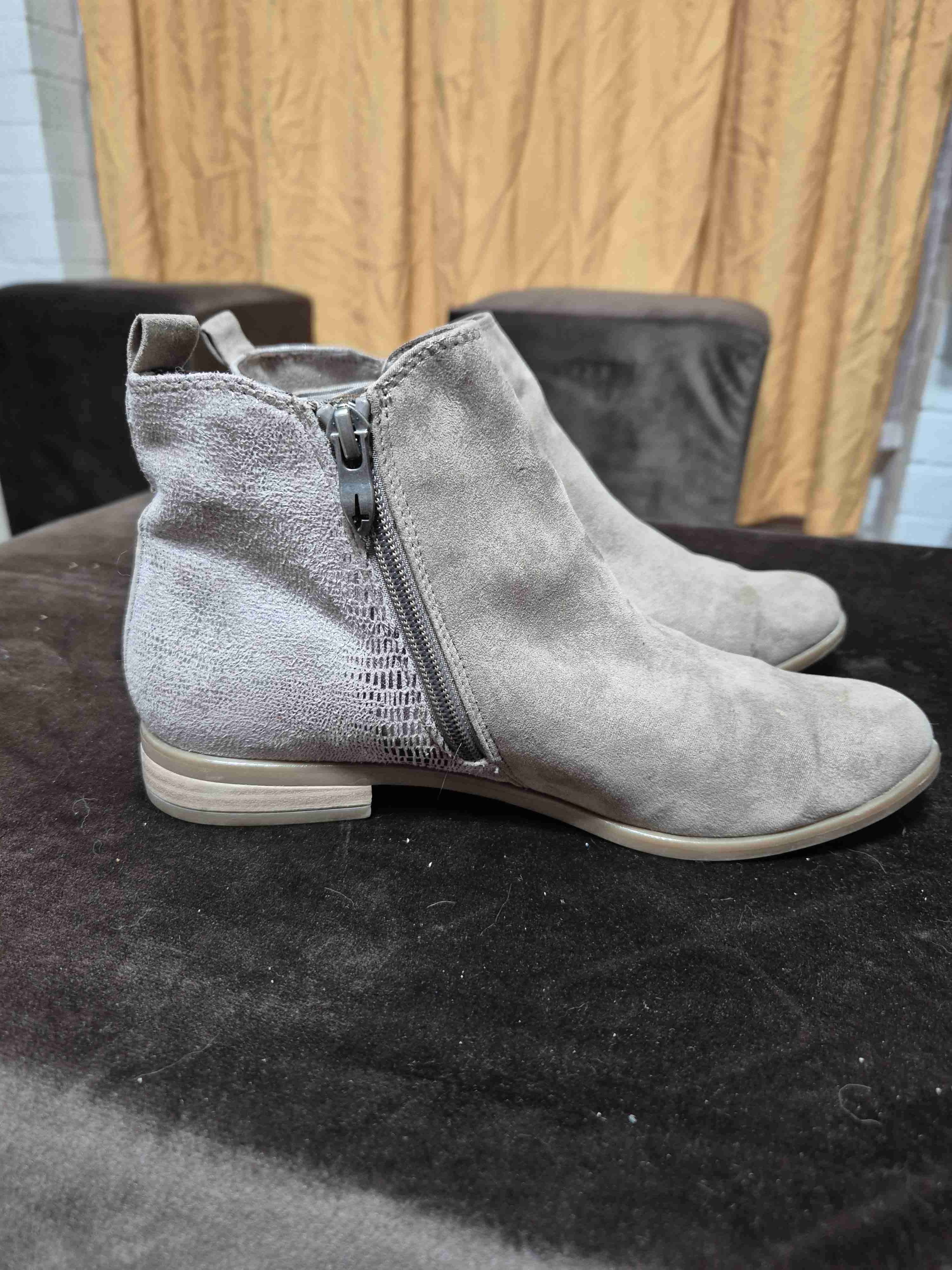 Botines beige de gamuza N°37 Tamaris - miniatura 3