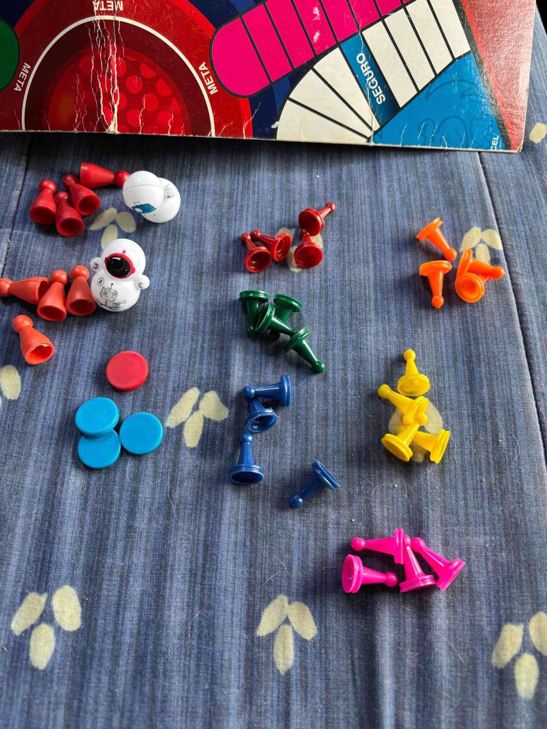 Juego de mesa, parchis, fichas - miniatura 3