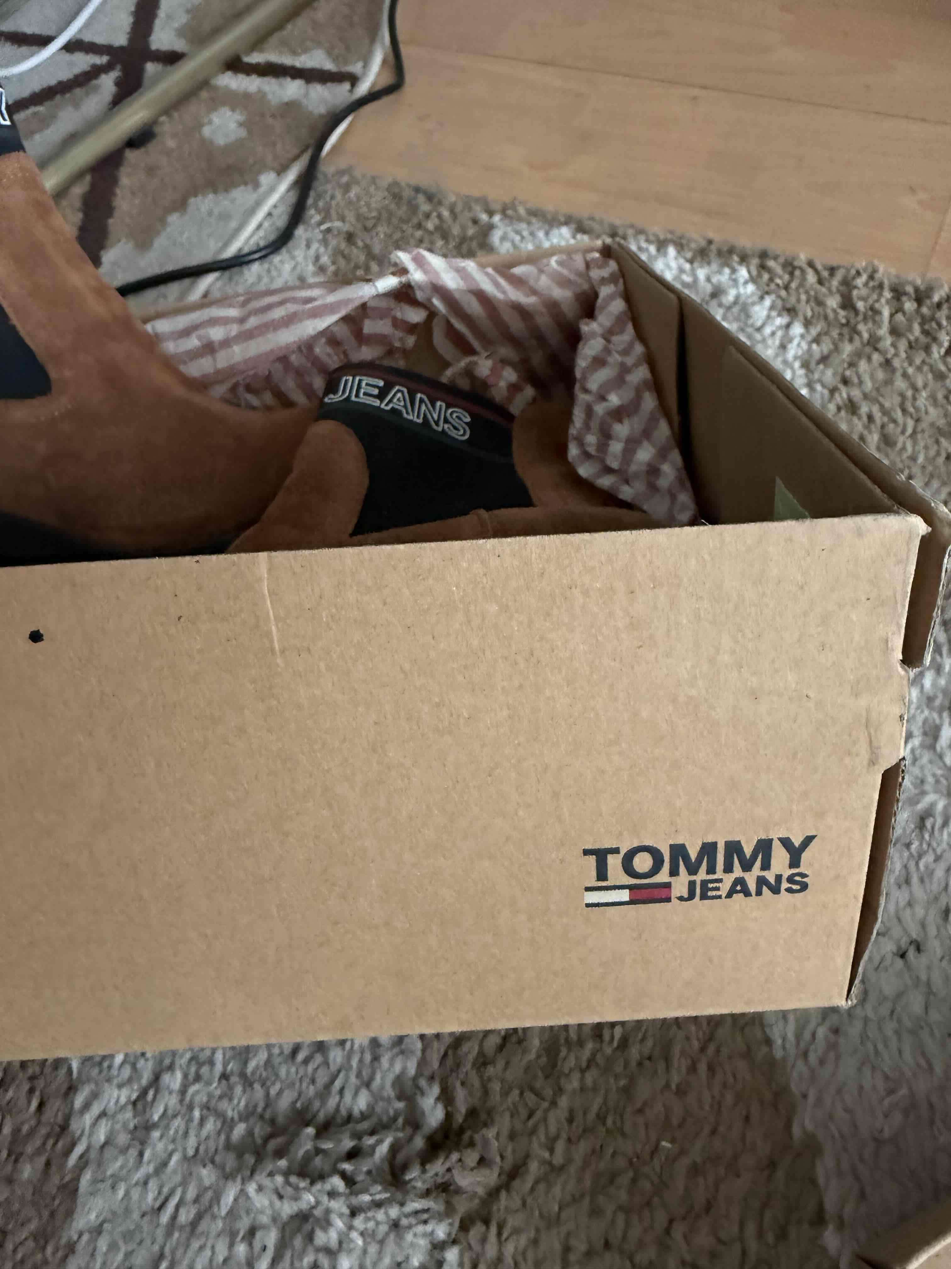 Botines Tommy Jeans marrón y negro - miniatura 2