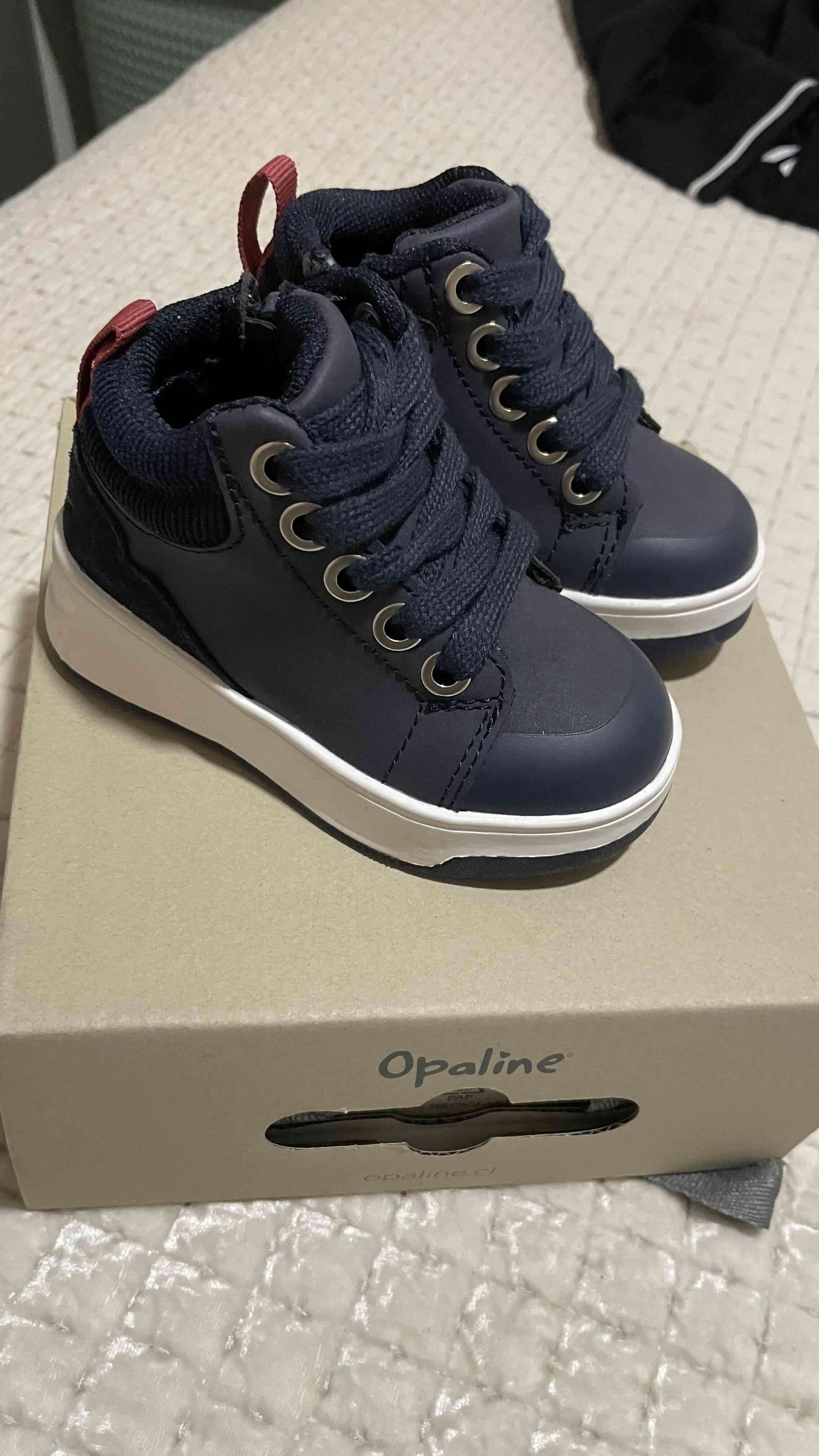 Zapatillas de bebé azul marino - miniatura 1