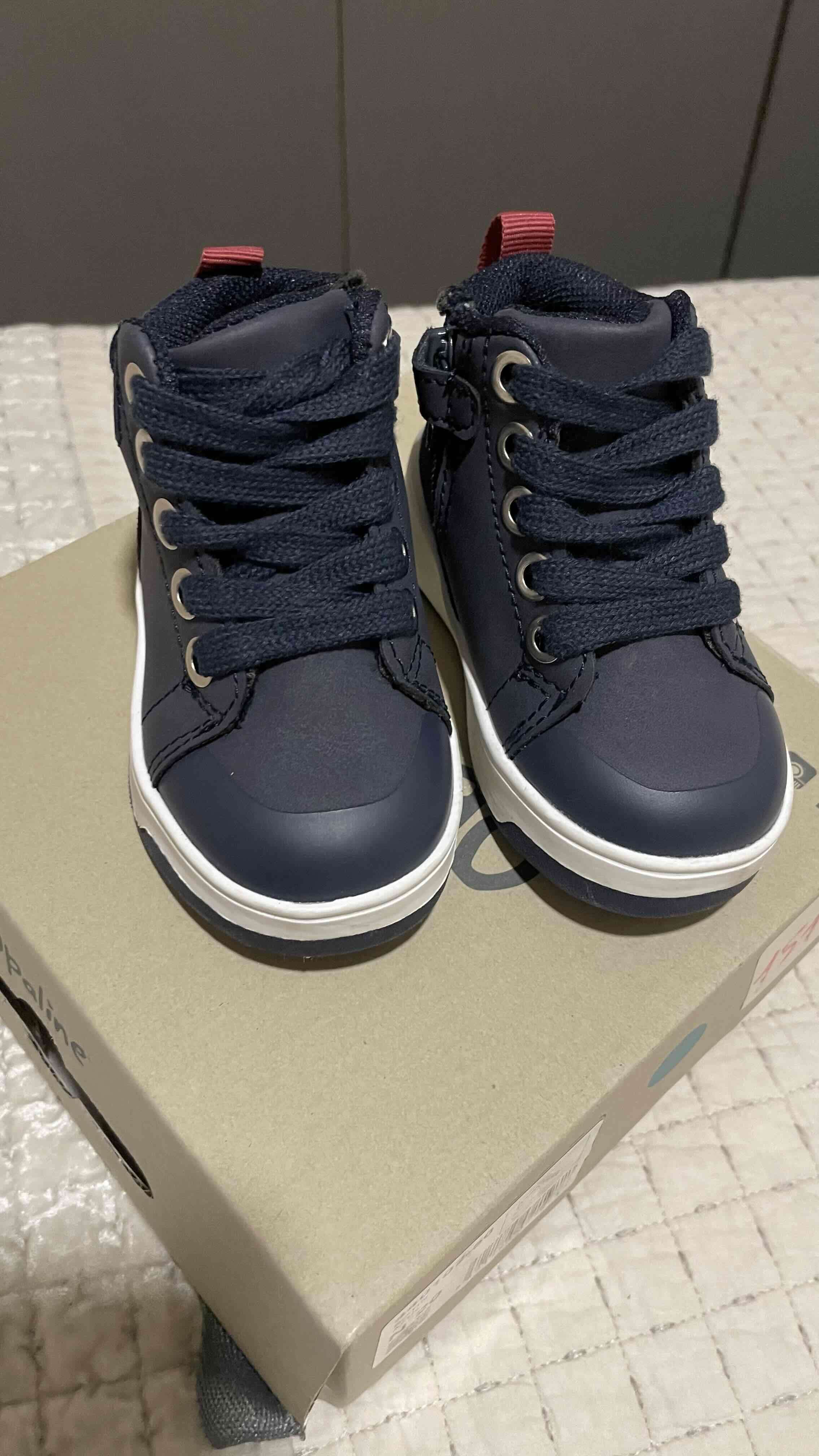Zapatillas de bebé azul marino - miniatura 2