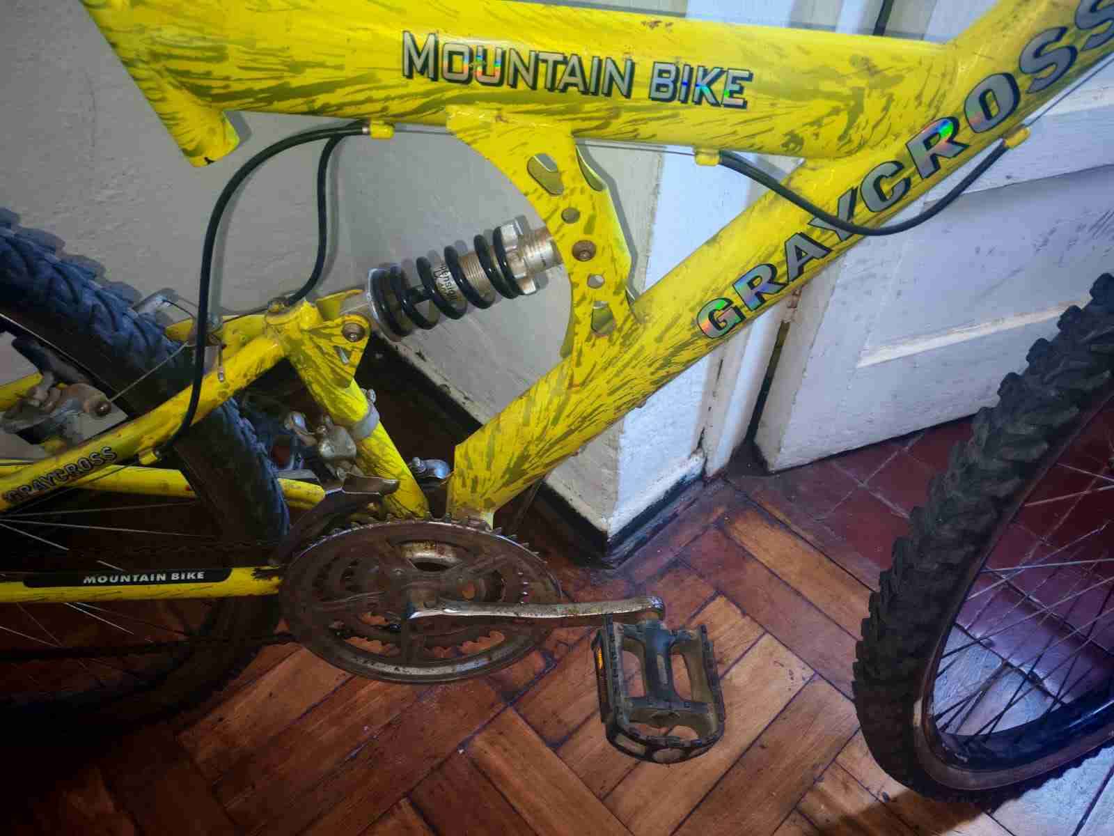 Bicicleta aro 26 - miniatura 3