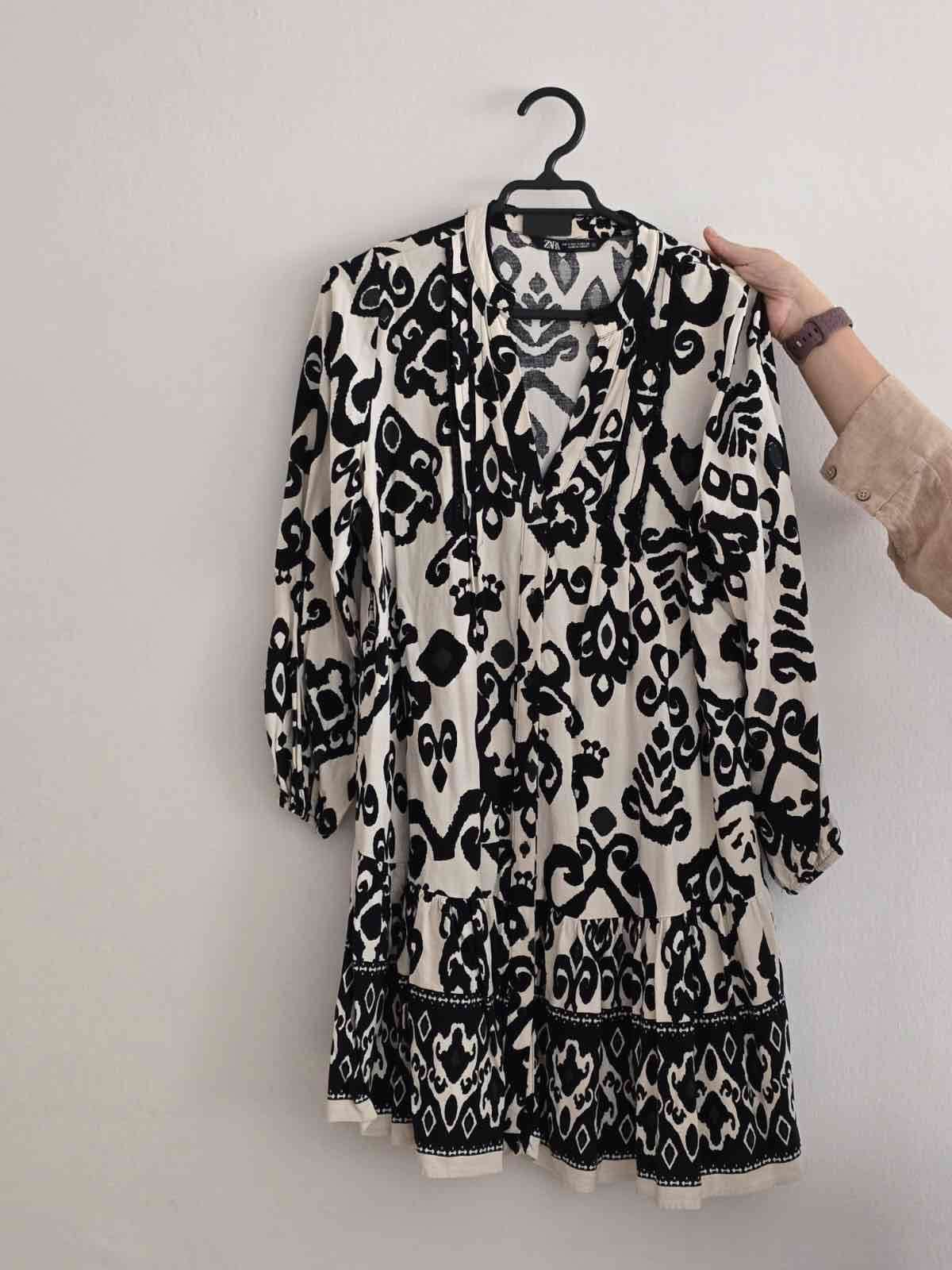 Vestido Zara talla S estampado blanco y negro - miniatura 3