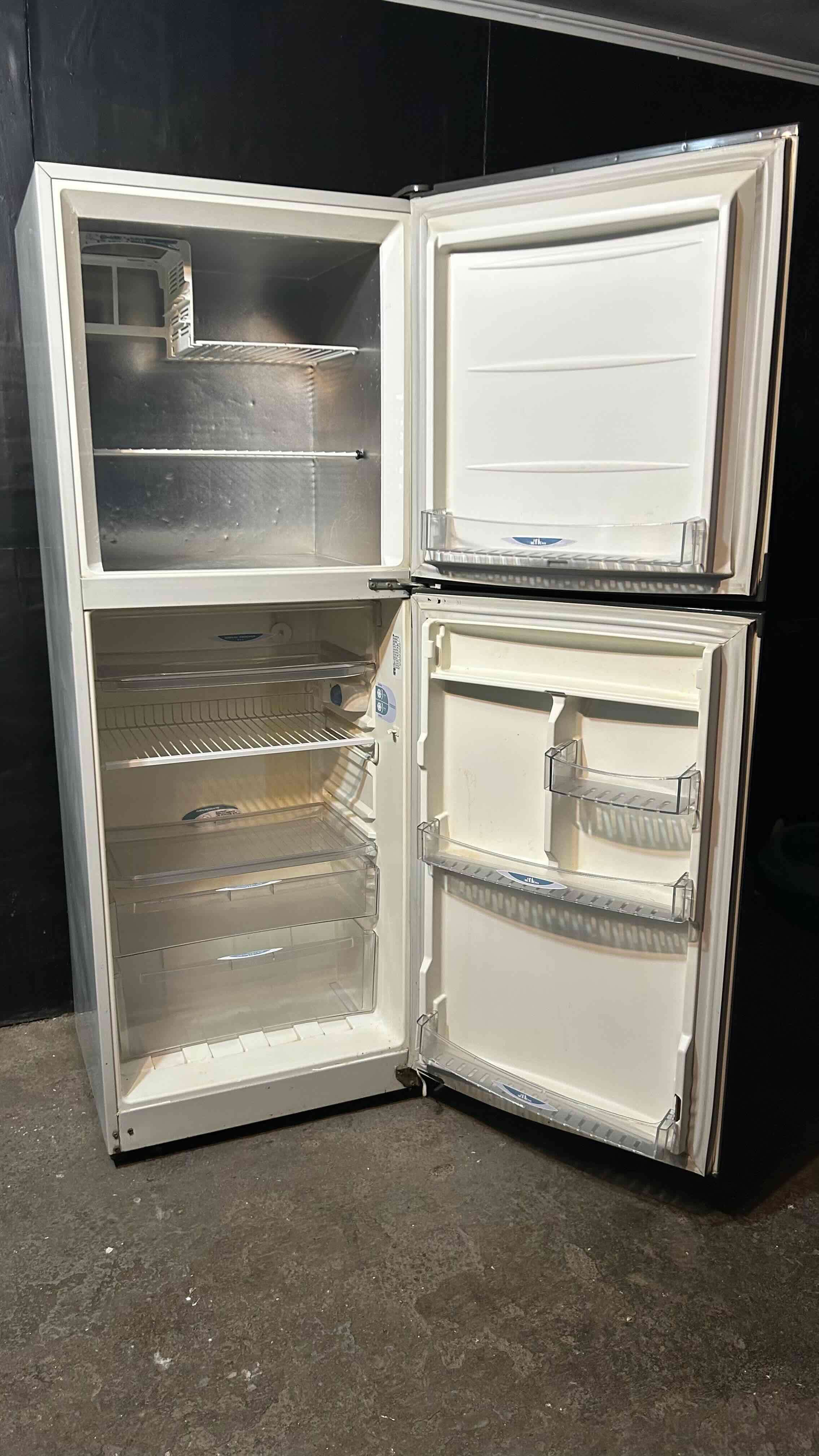 Refrigerador Mandemsa - miniatura 3