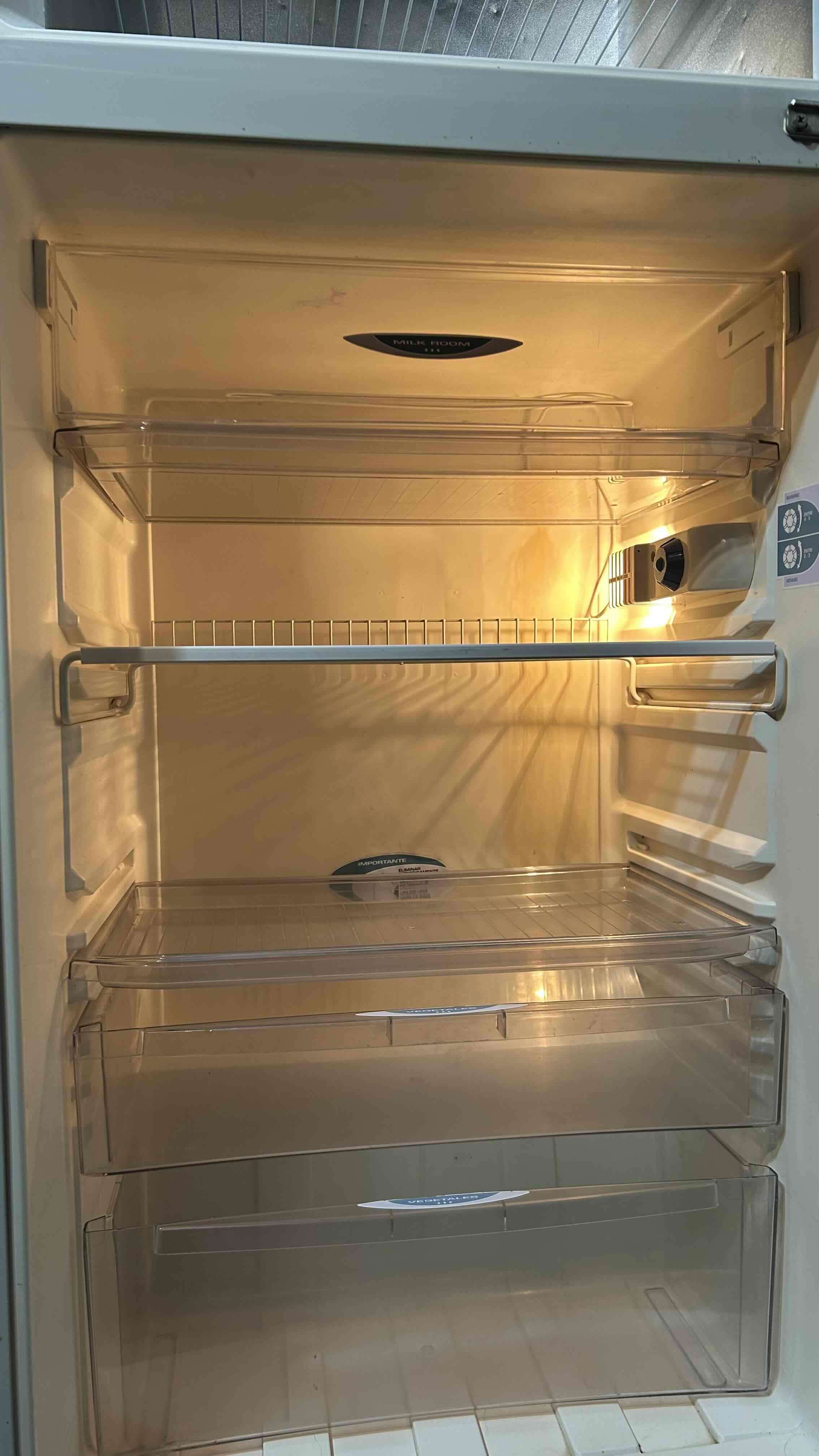 Refrigerador Mandemsa - miniatura 5