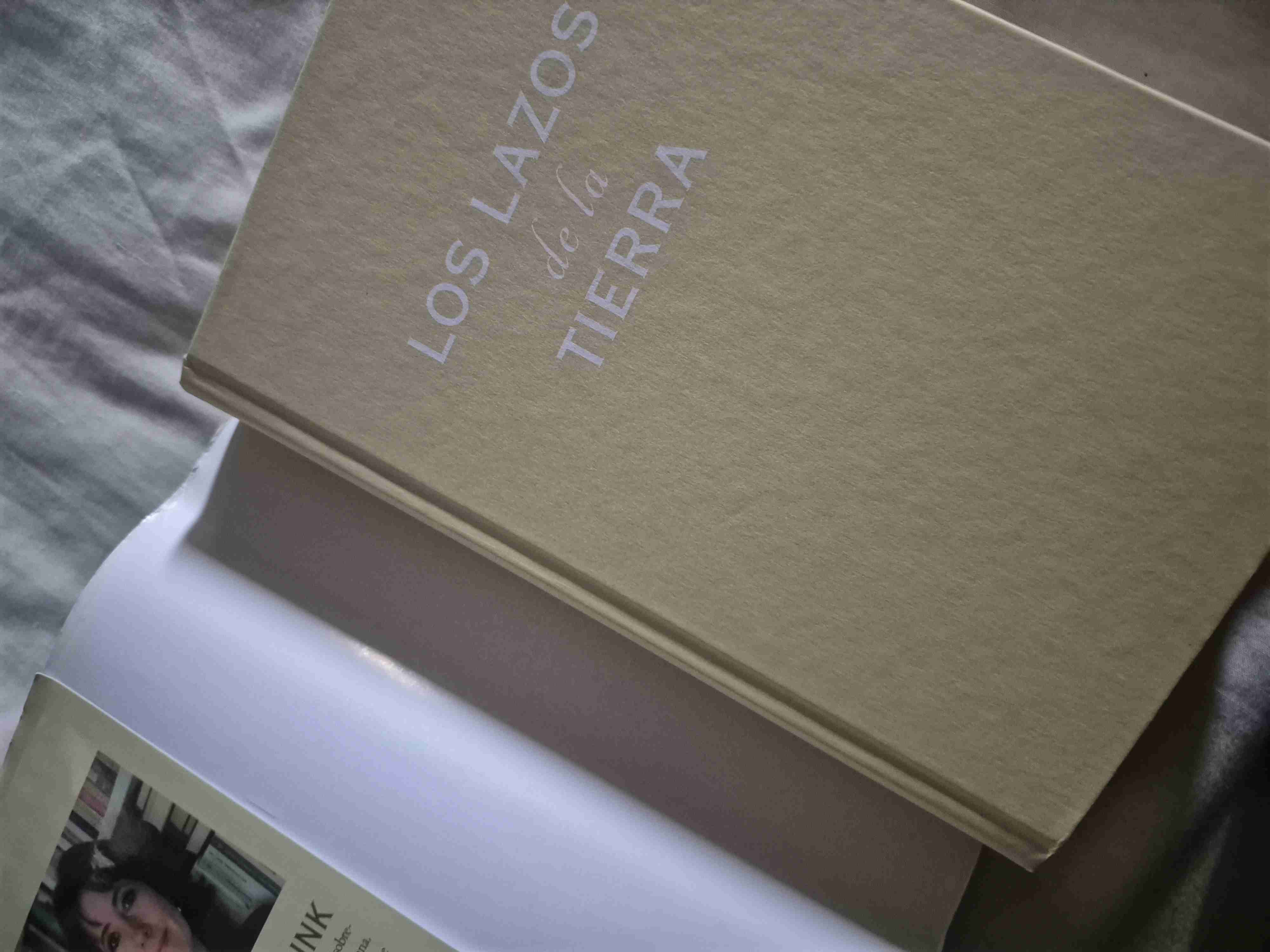 Libro Los lazos de la tierra - miniatura 4