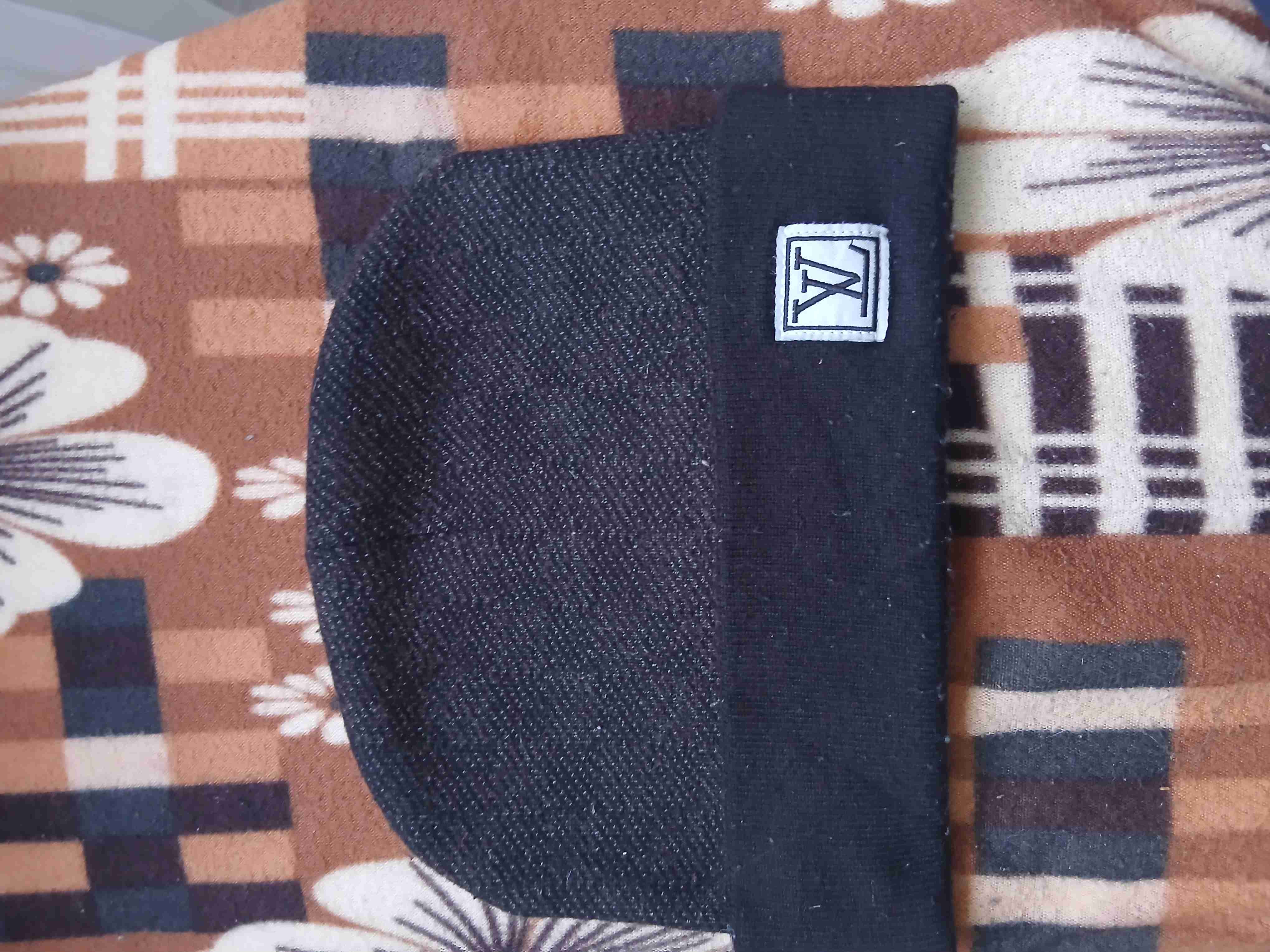 Gorro tejido negro LV - miniatura 3