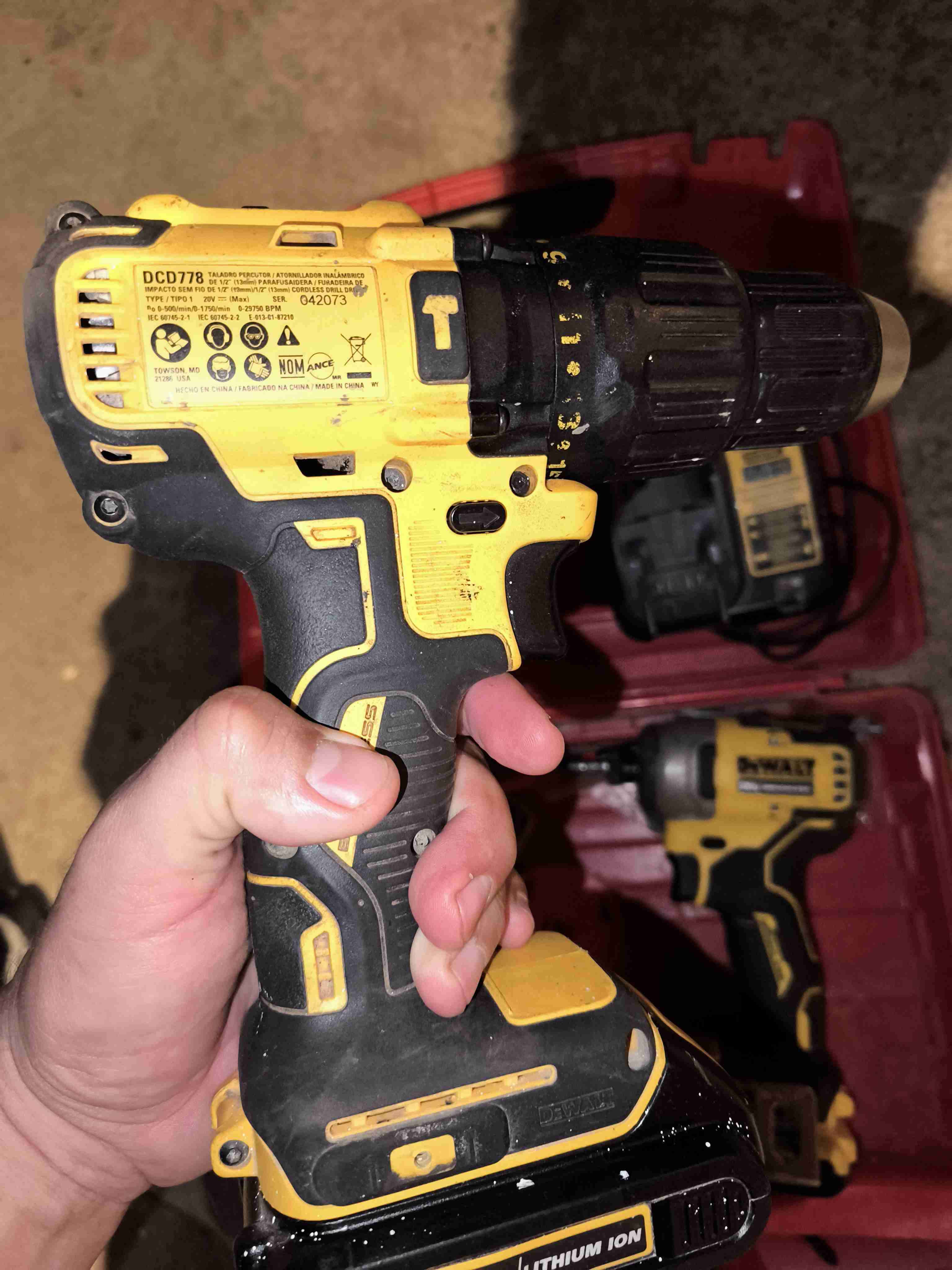 Taladro inalámbrico DeWalt 20V - miniatura 3