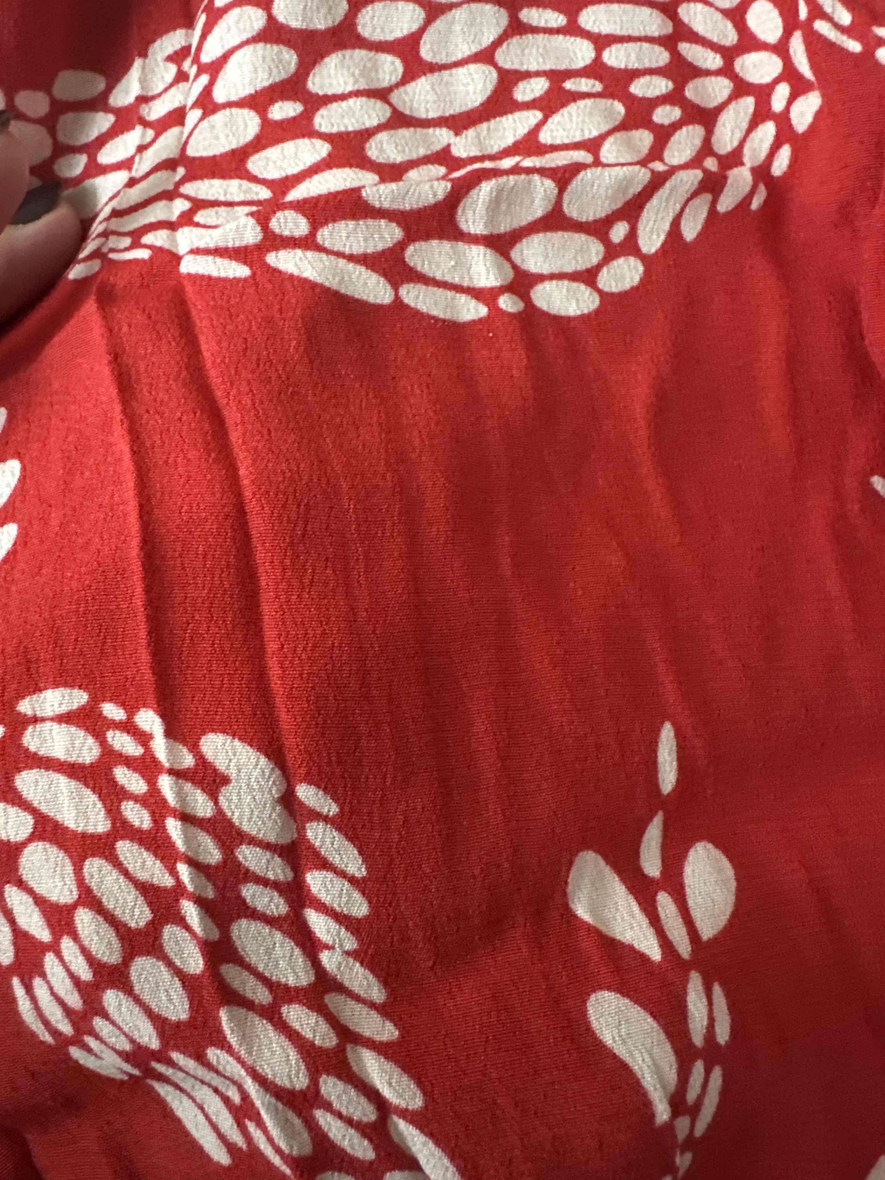 Vestido rojo estampado floral - miniatura 2