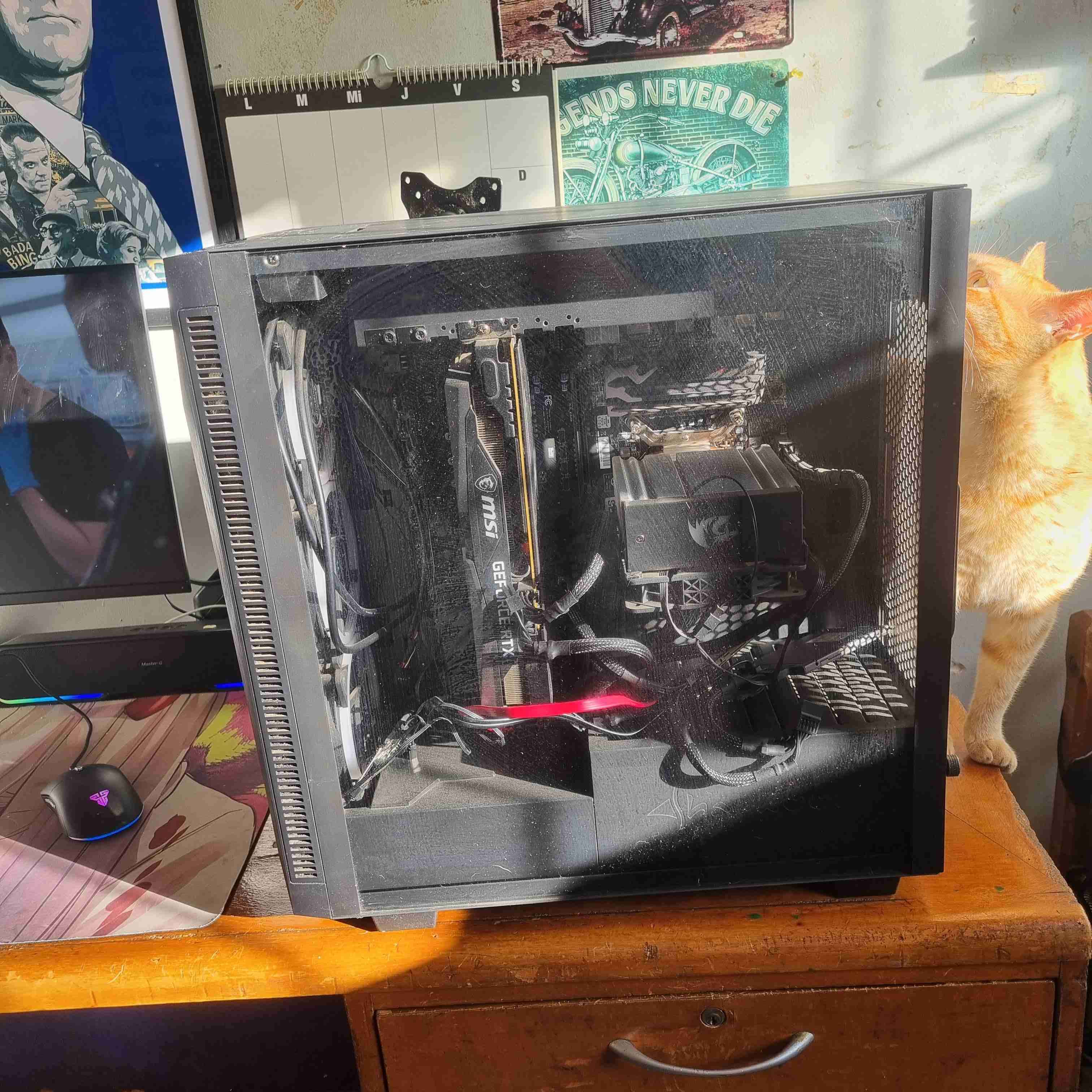 PC de escritorio - miniatura 1