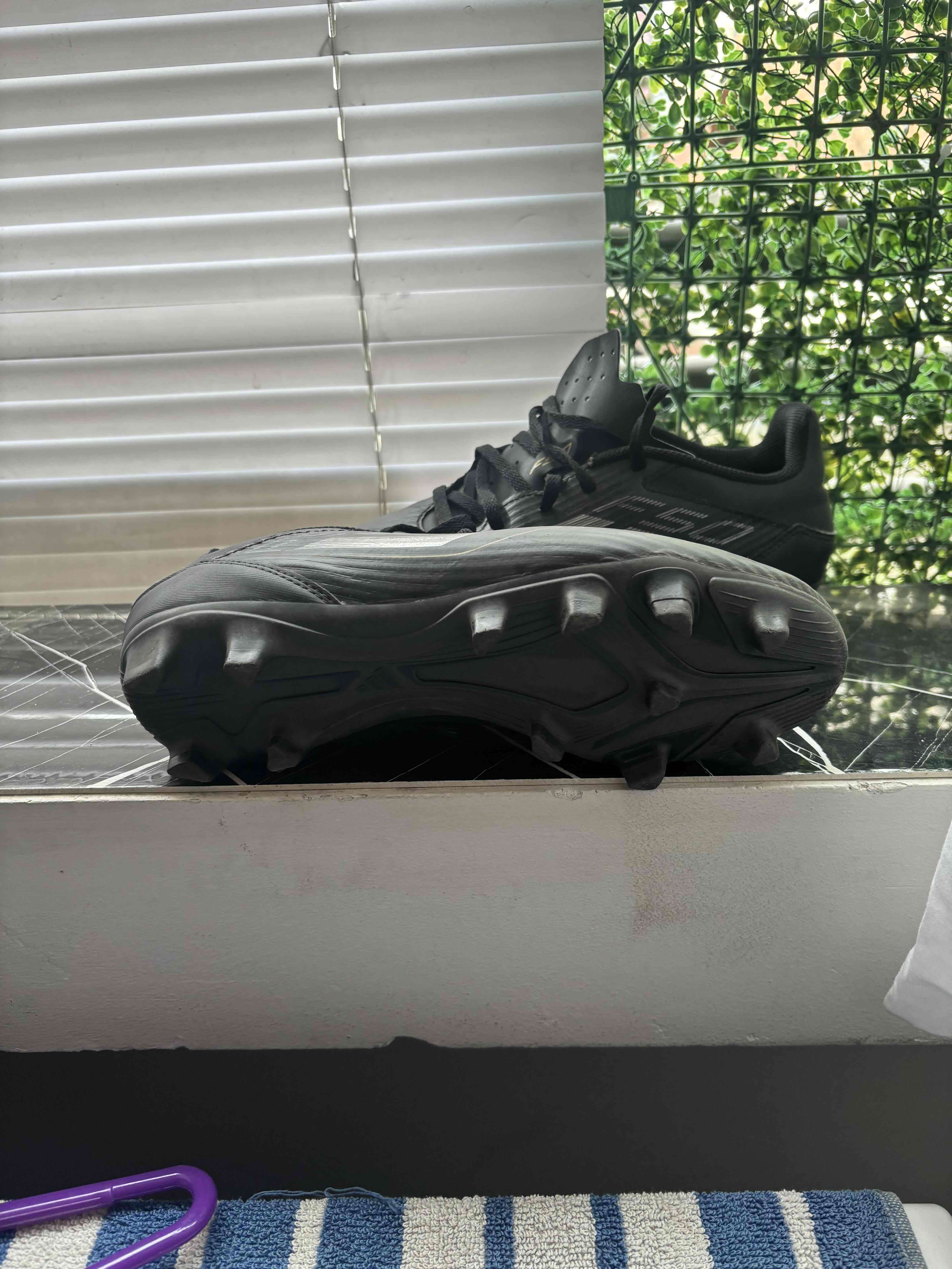 Zapatillas negras Adidas deportivas - miniatura 2