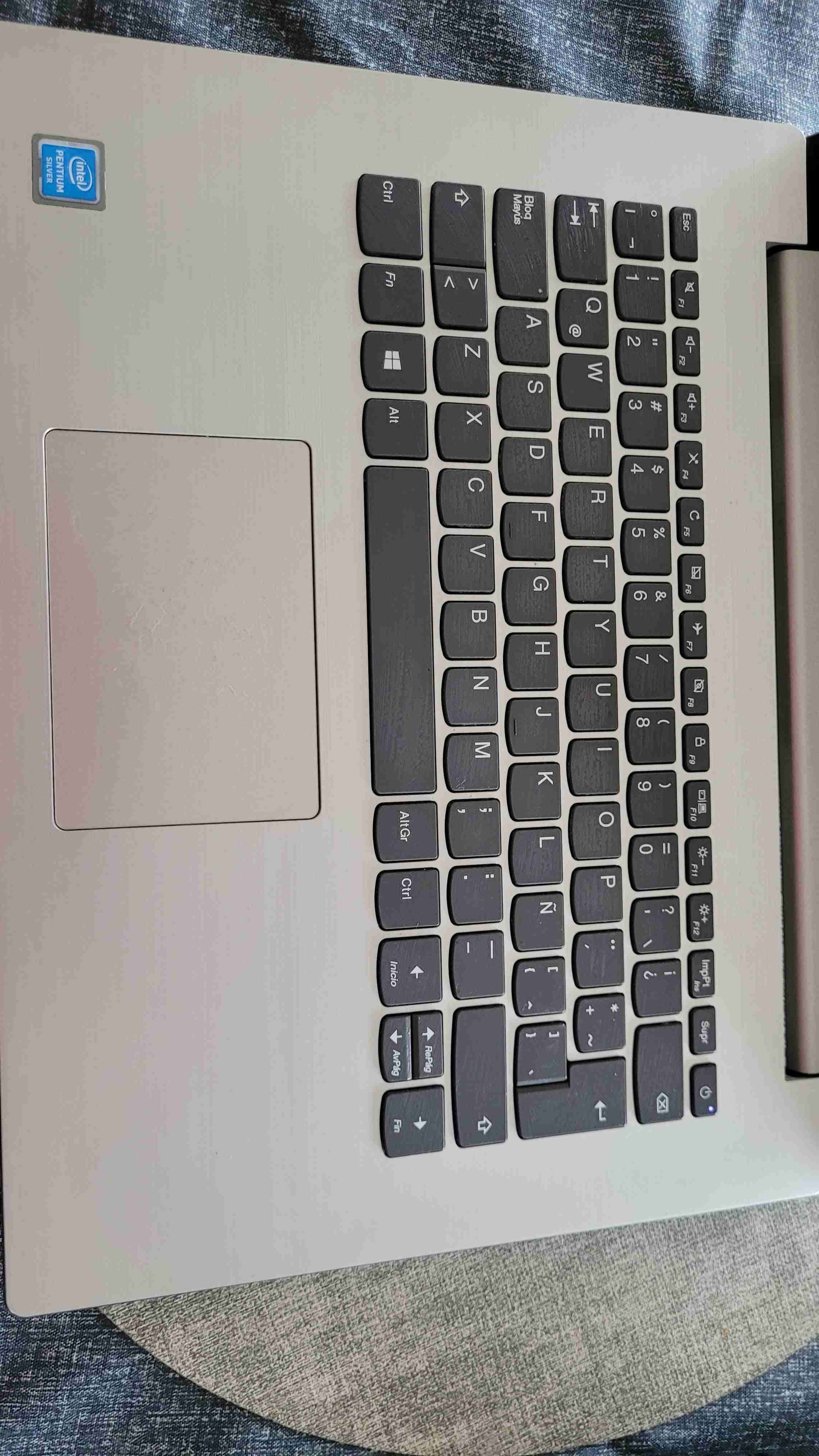 Notebook Lenovo Ideapad 330 14 pulgadas - miniatura 3