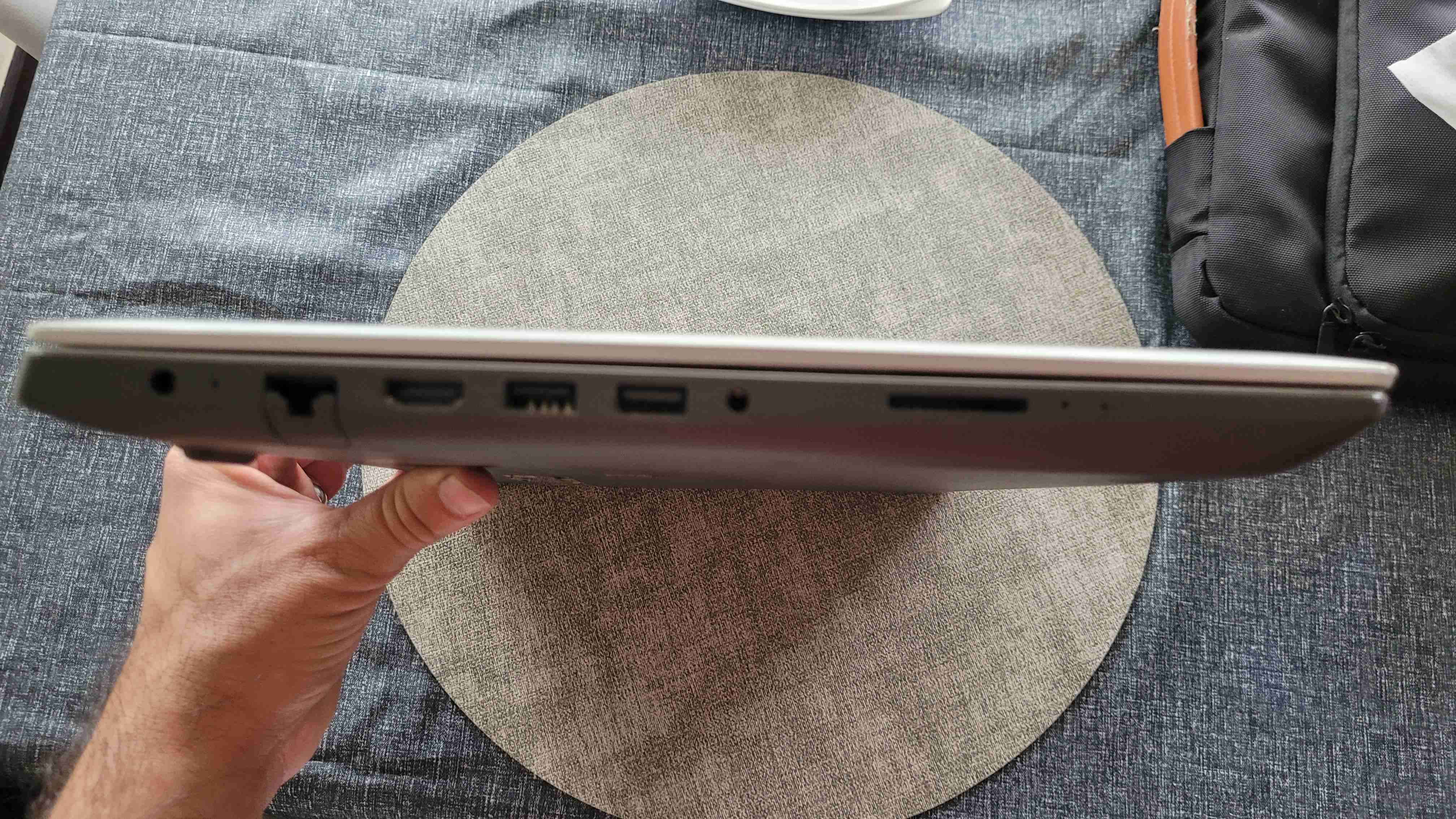 Notebook Lenovo Ideapad 330 14 pulgadas - miniatura 5