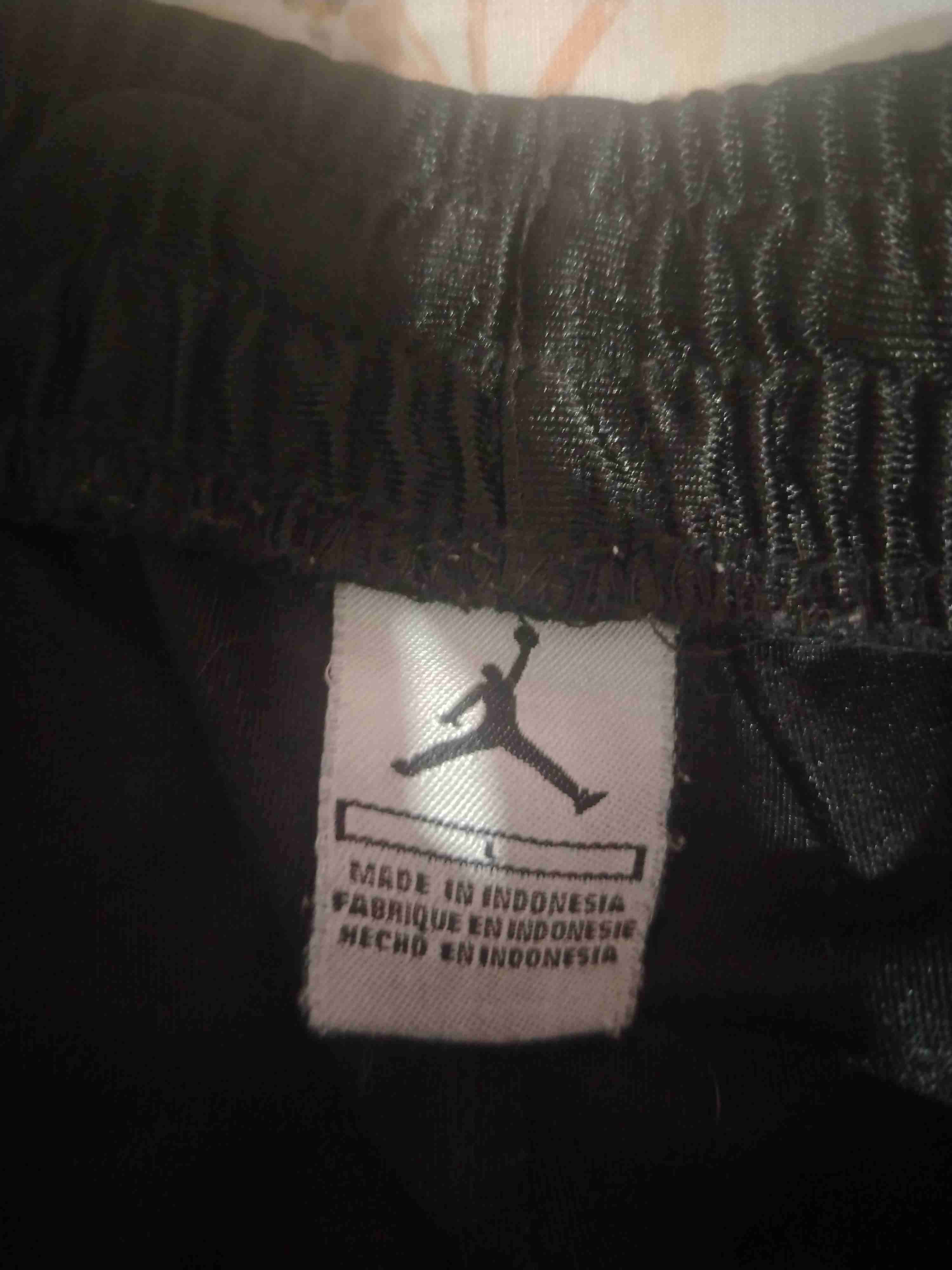 Shorts deportivos negros - miniatura 2