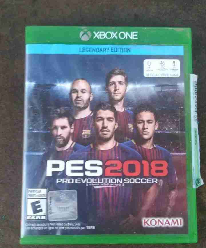 Xbox One PES 2018 edición legendaria - miniatura 1
