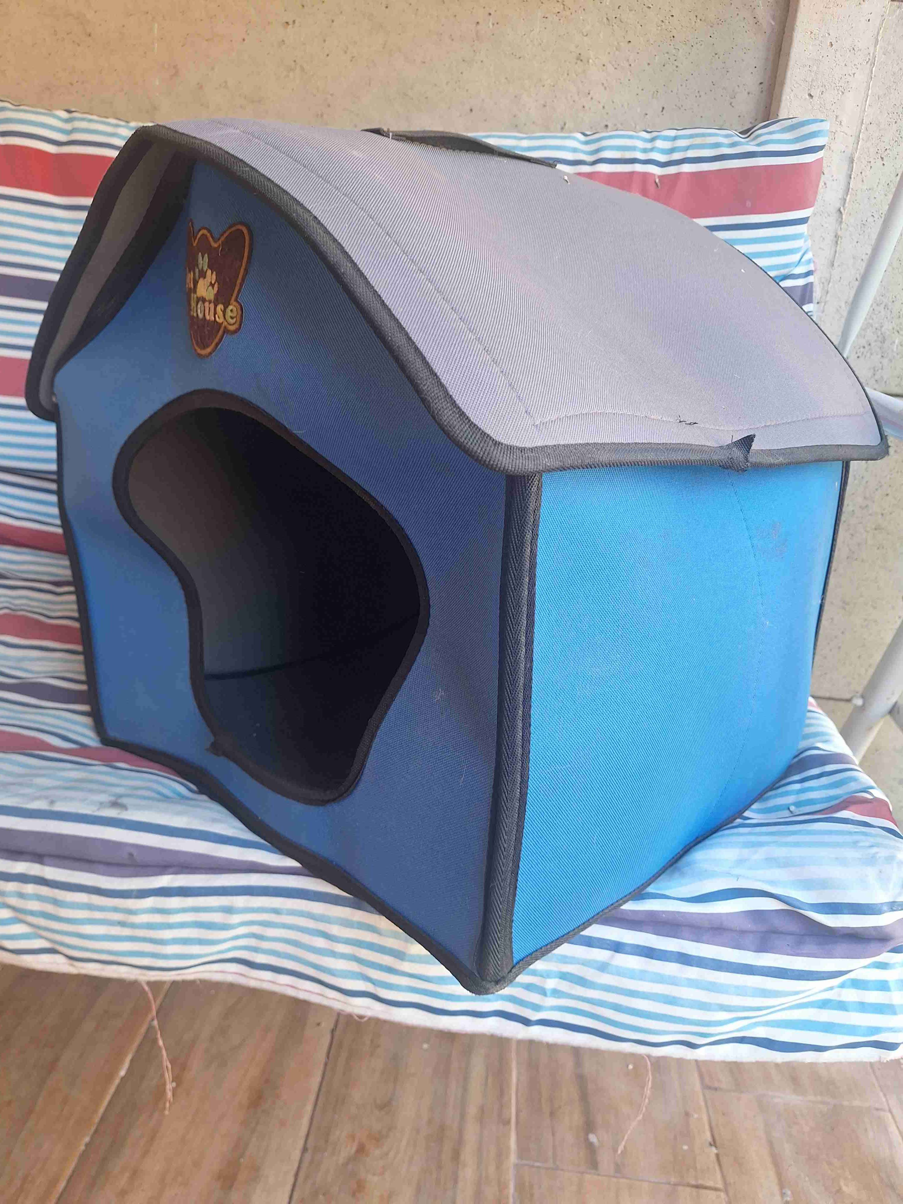 Casita para mascota azul - miniatura 3