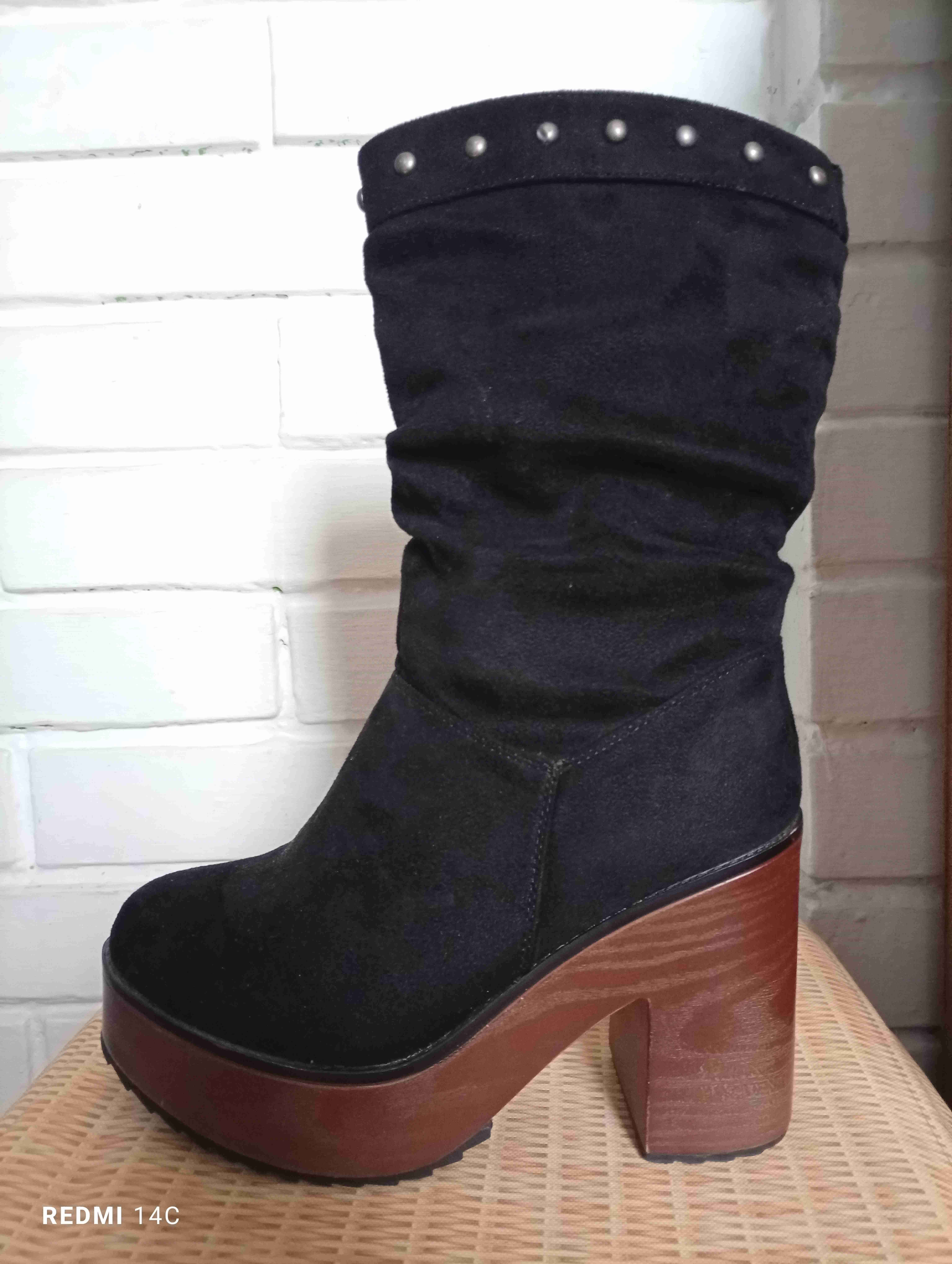 Botas negras con plataforma