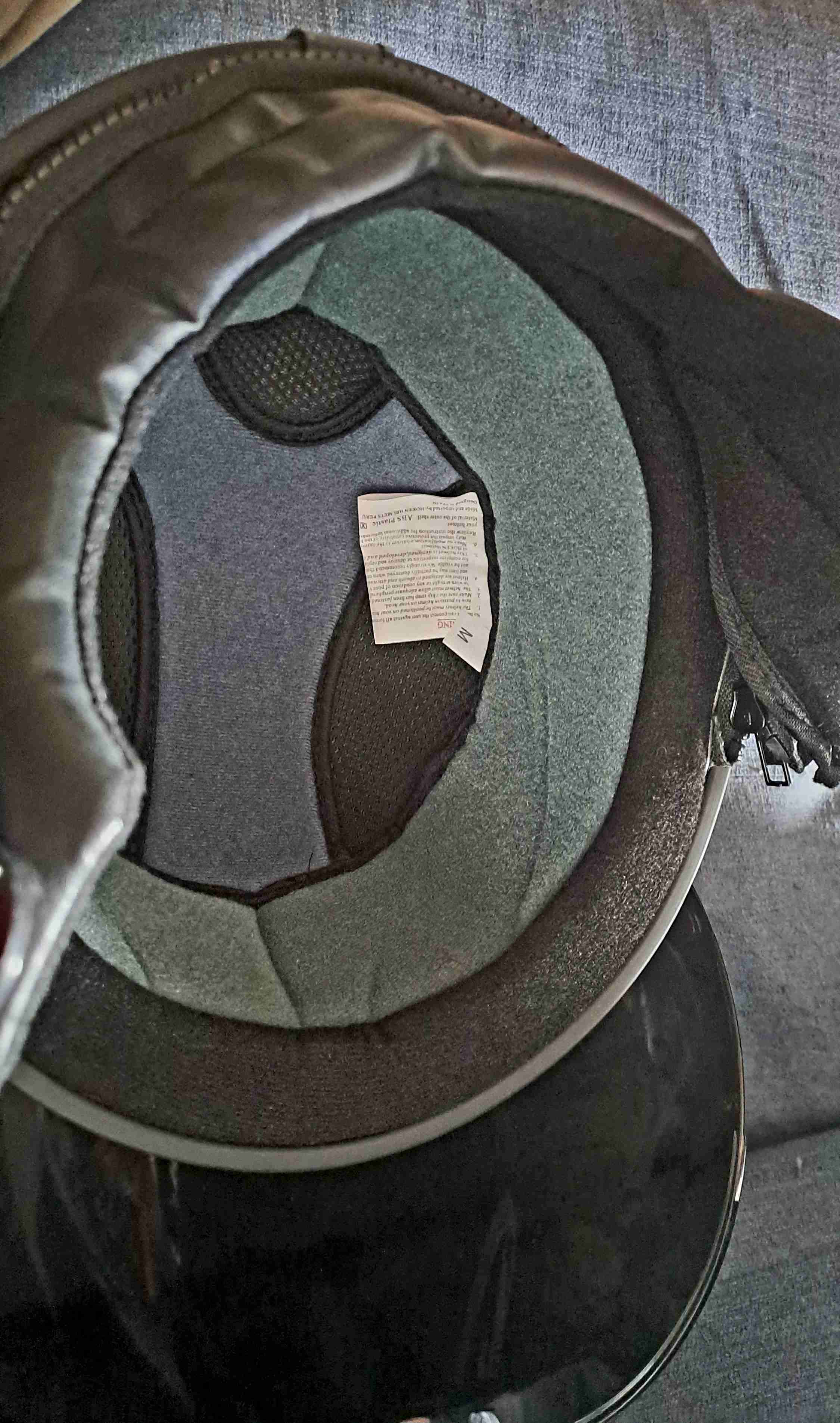 casco Adler negra - miniatura 3