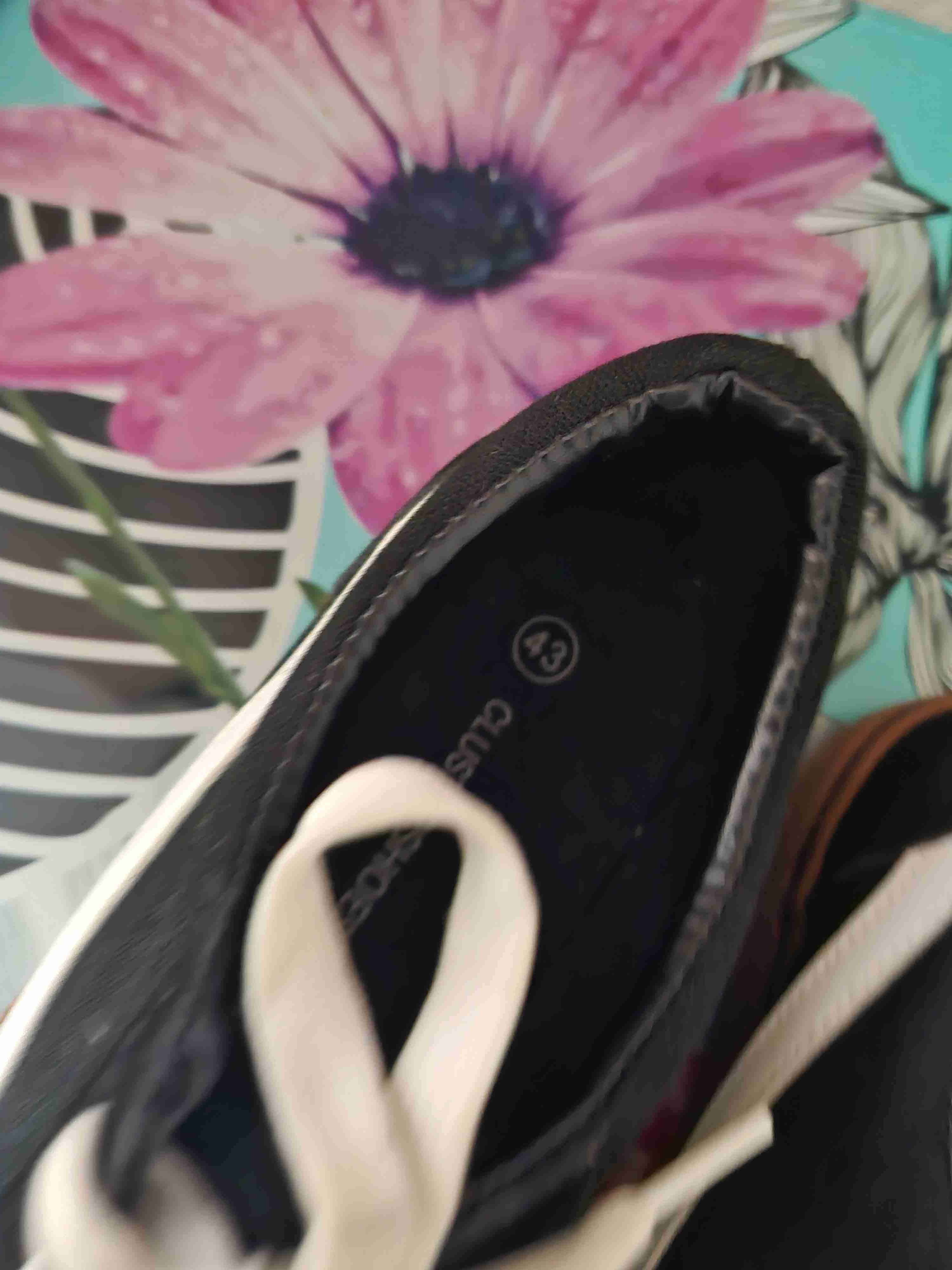 Zapatillas negras con suela café - miniatura 2