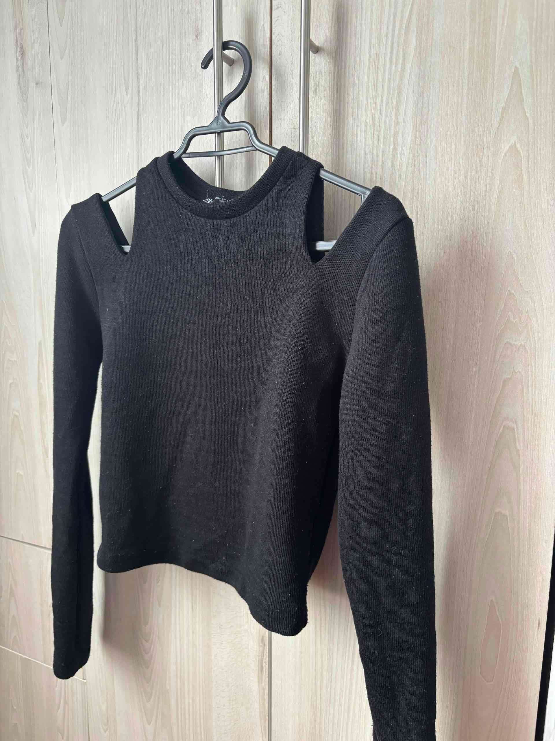 Polera Zara negra con hombros descubiertos - miniatura 3