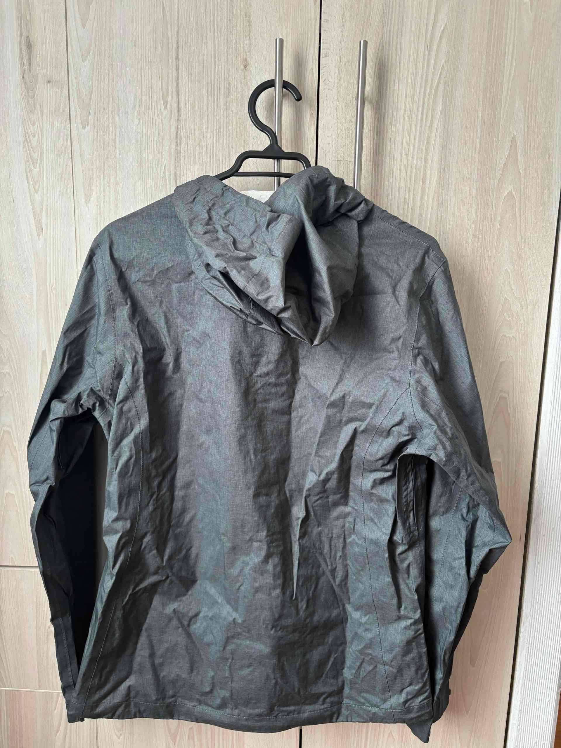 Chaqueta impermeable gris de Latitude - miniatura 3
