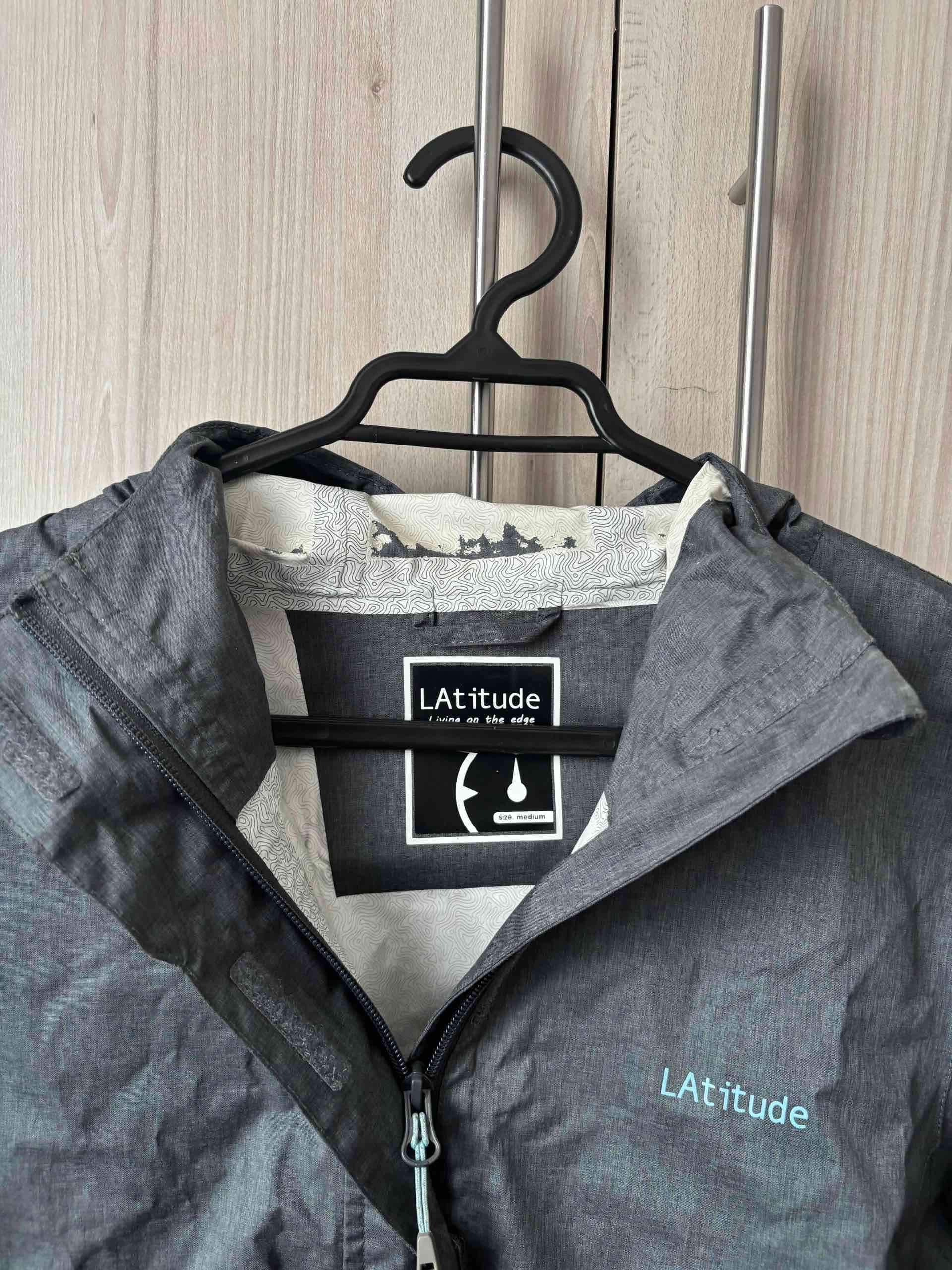 Chaqueta impermeable gris de Latitude - miniatura 4