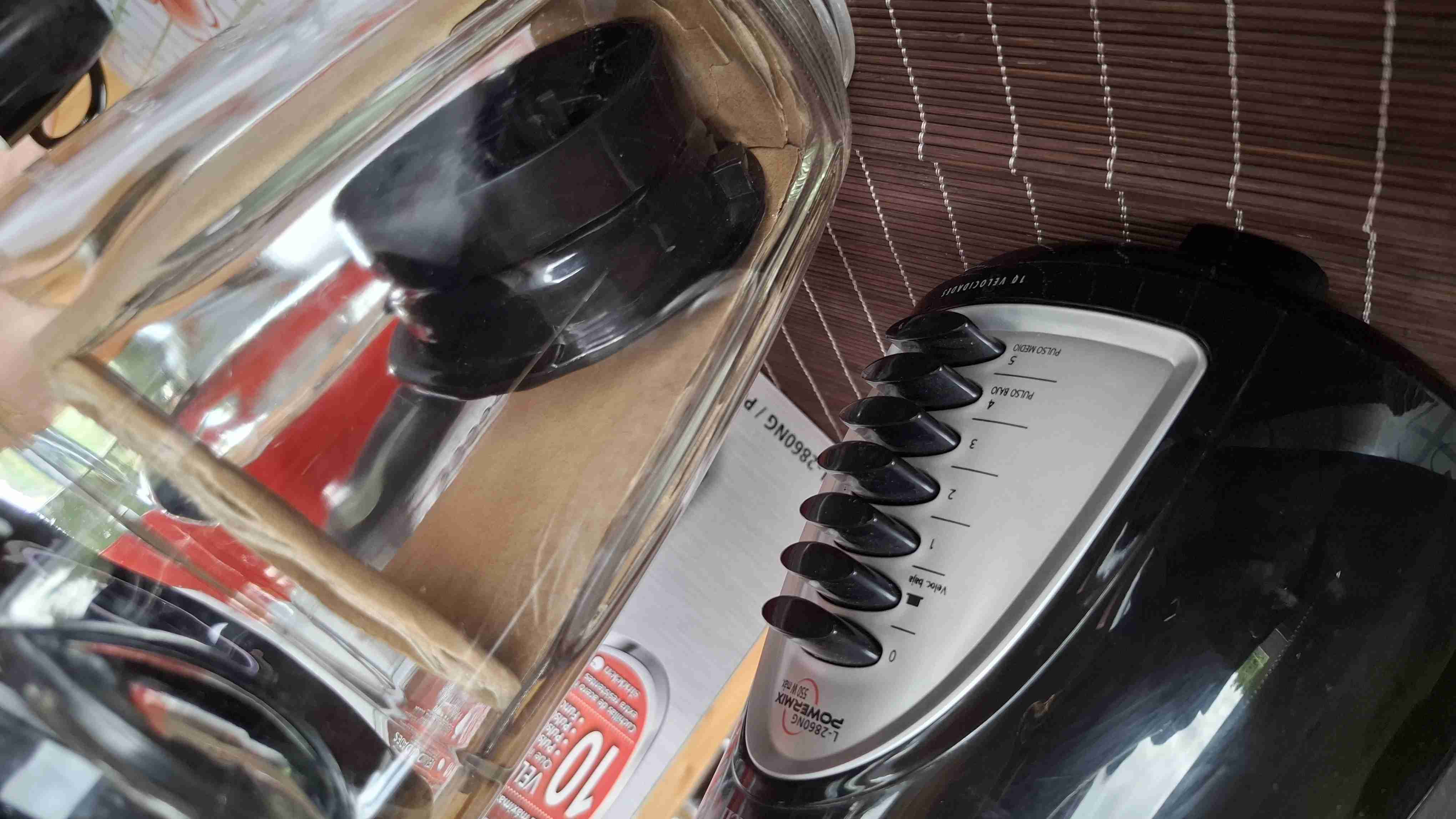 Licuadora Sindelen 550W negra - miniatura 5