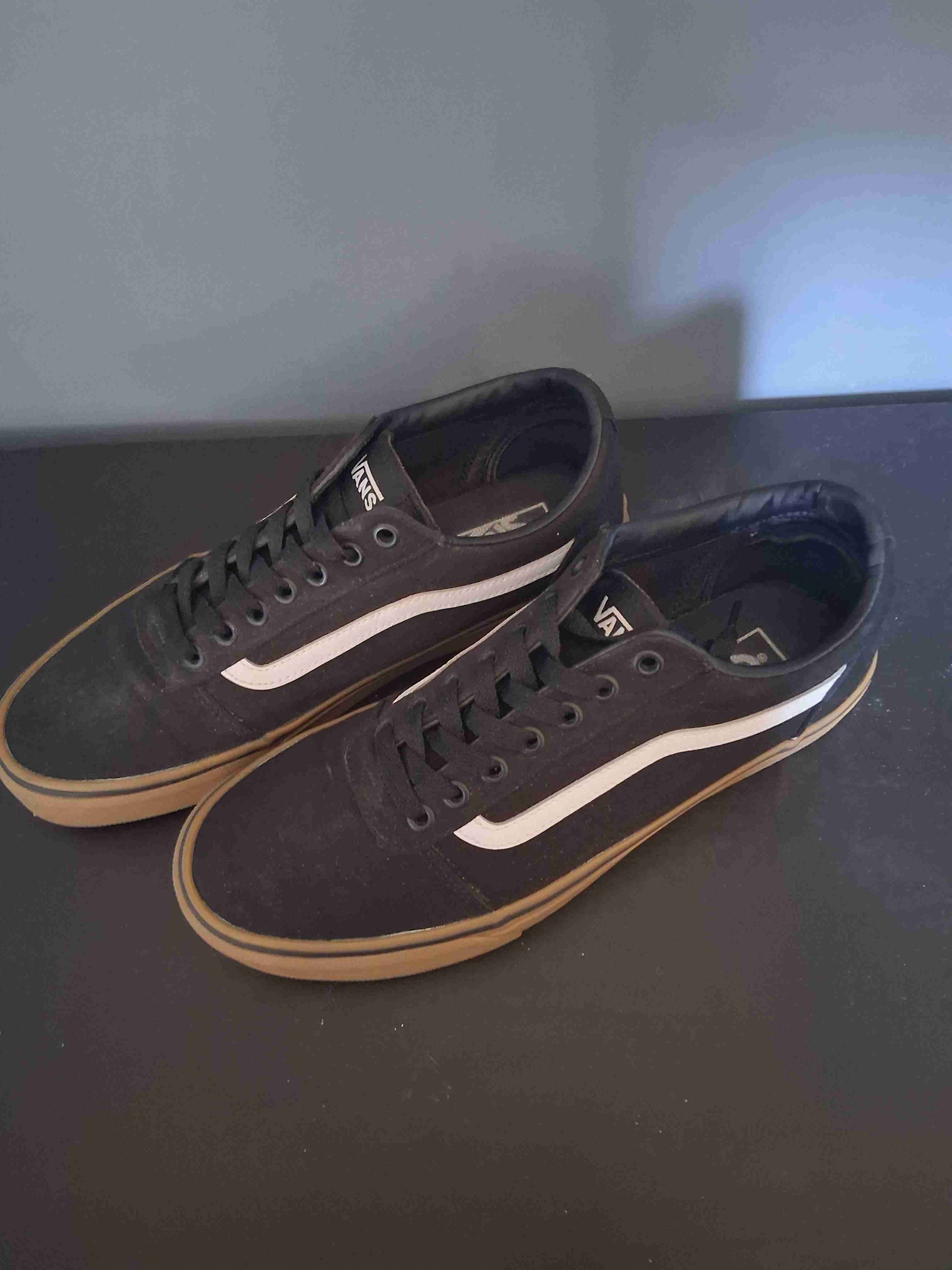 Zapatillas negras Vans clásicas - miniatura 1