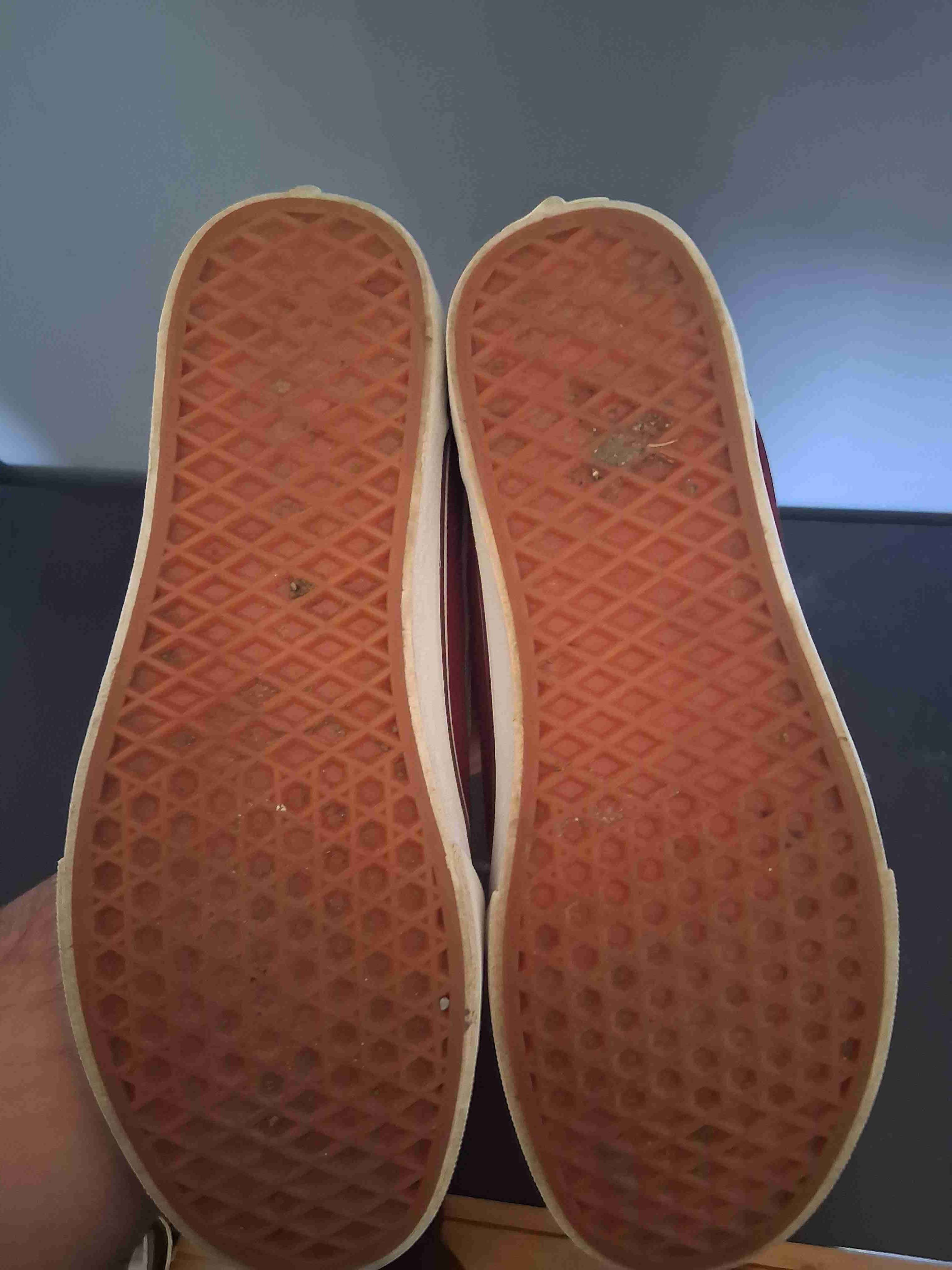 Zapatillas rojas deportivas - miniatura 4