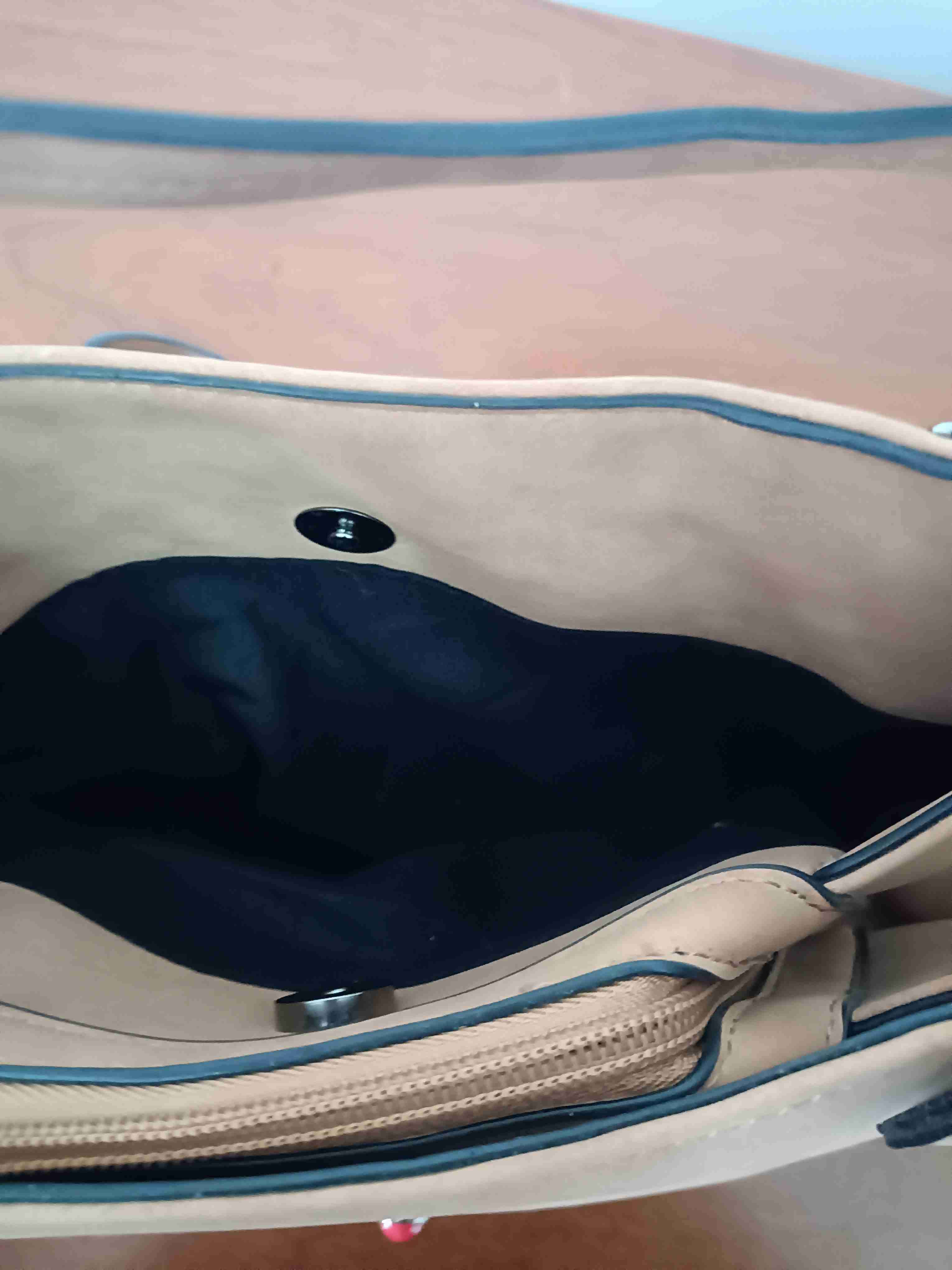 Bolso beige con adornos coloridos - miniatura 4