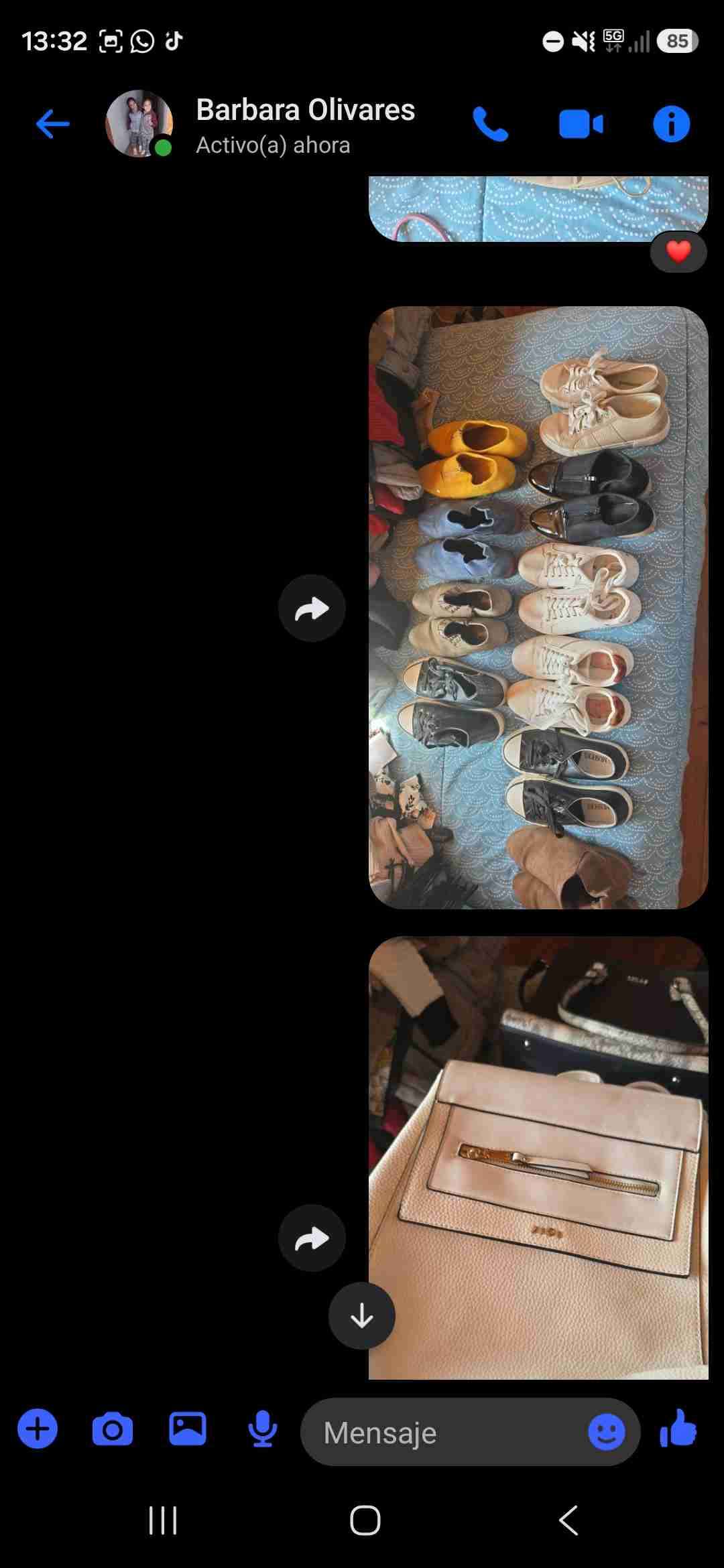 Botas negras y zapatillas casuales - miniatura 2
