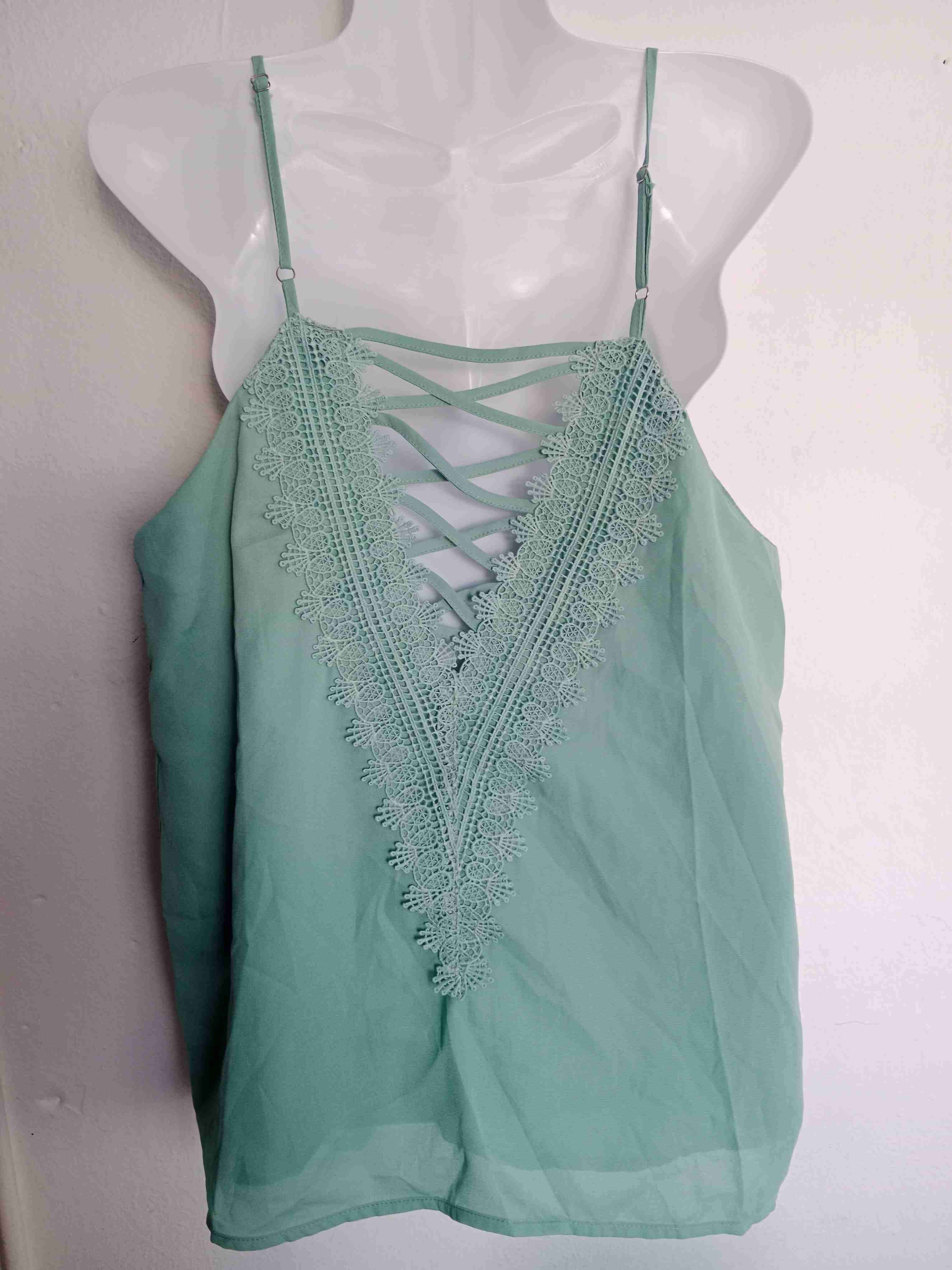 Blusa verde de tirantes - miniatura 2
