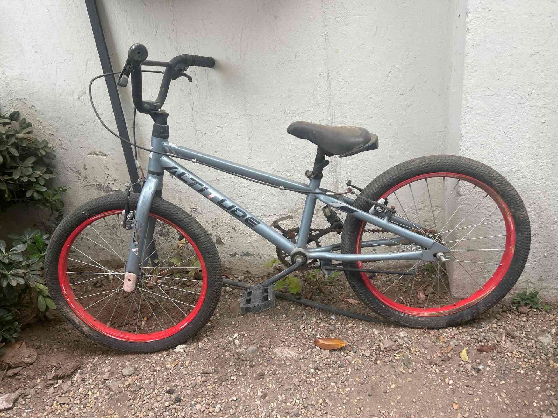 Bicicleta Altitud aro 20 - miniatura 1